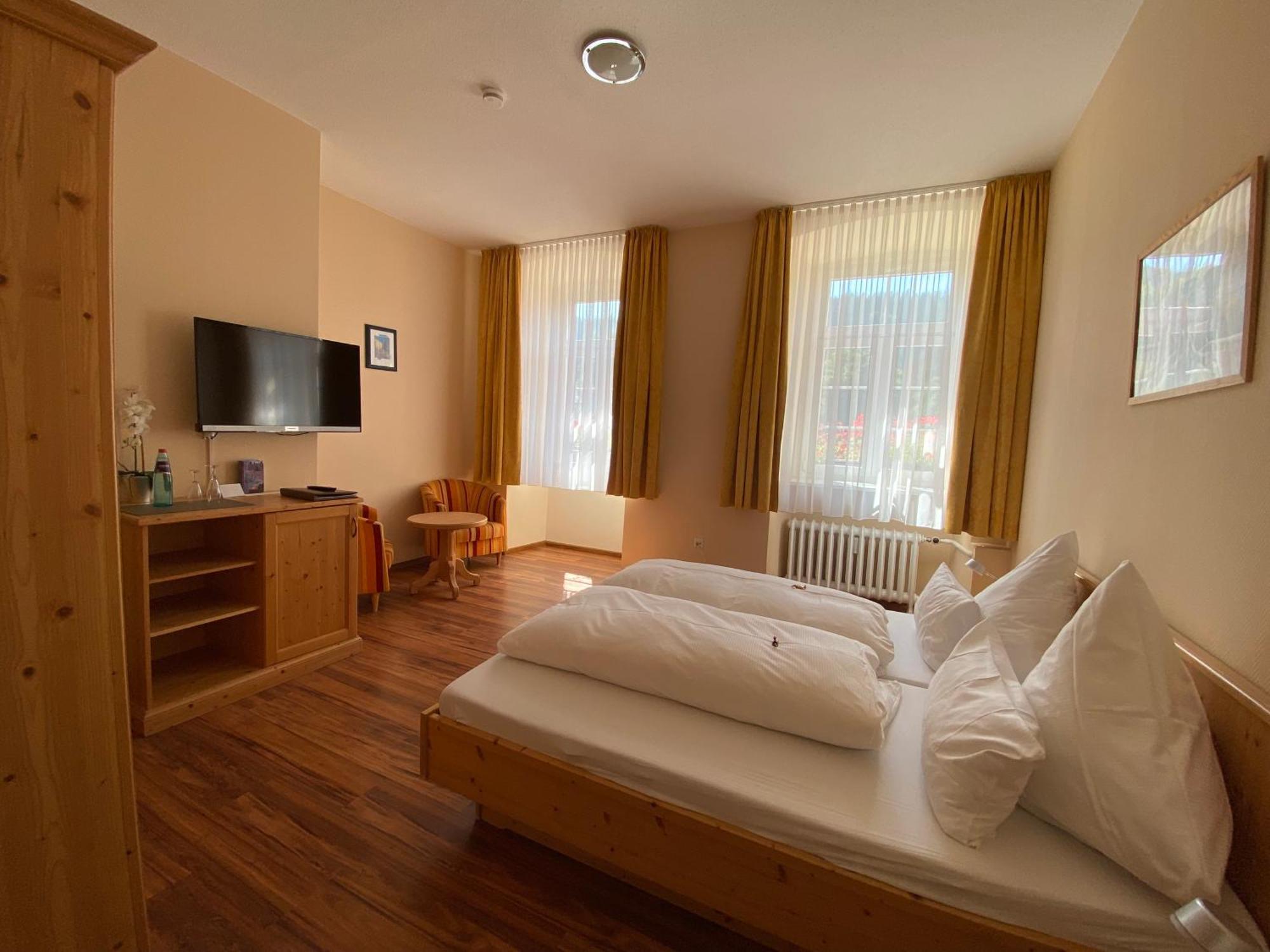 Double Room,1649041800:JPEG