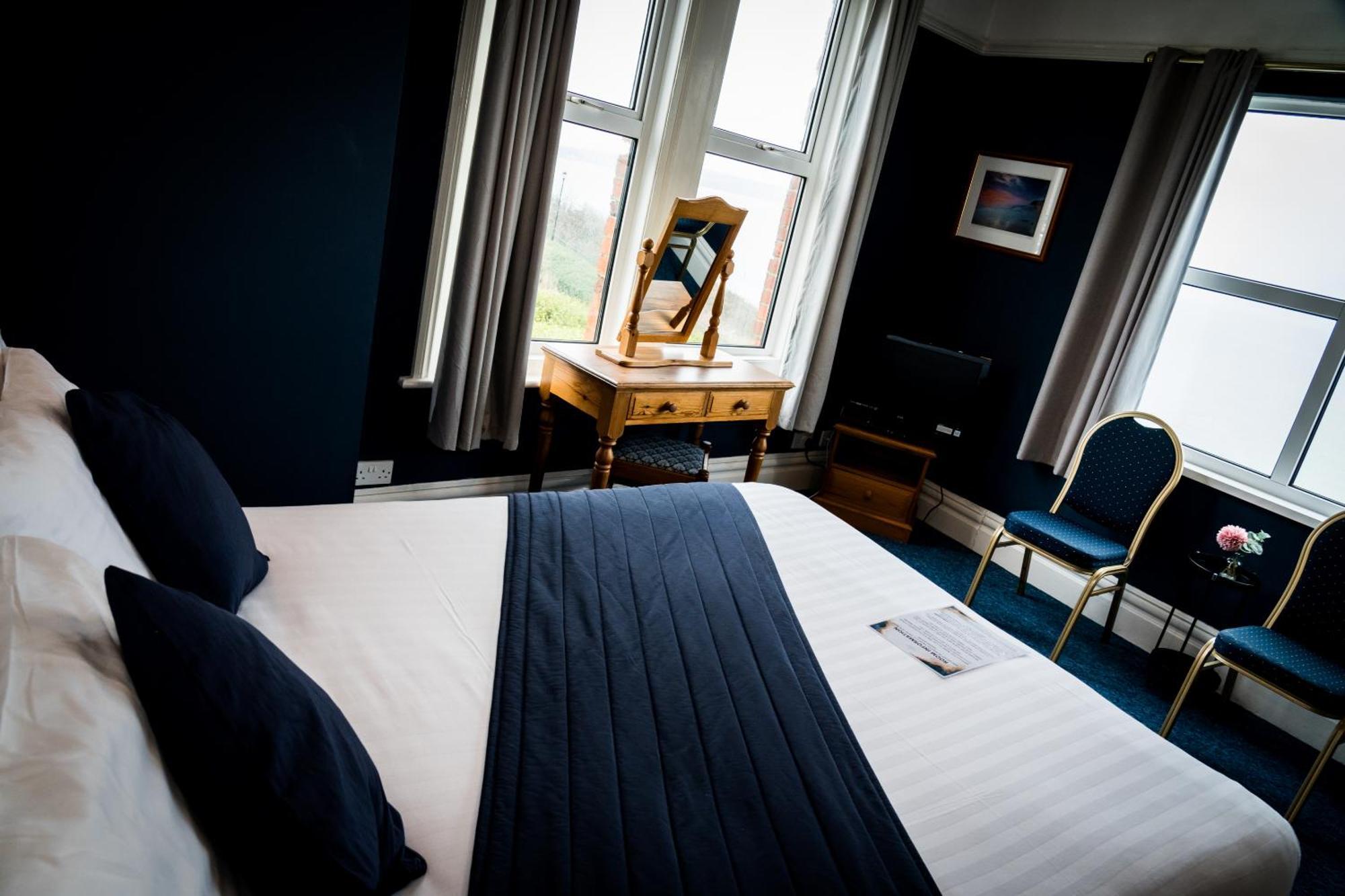 Superior Double Room with Sea View,1651754927:JPEG