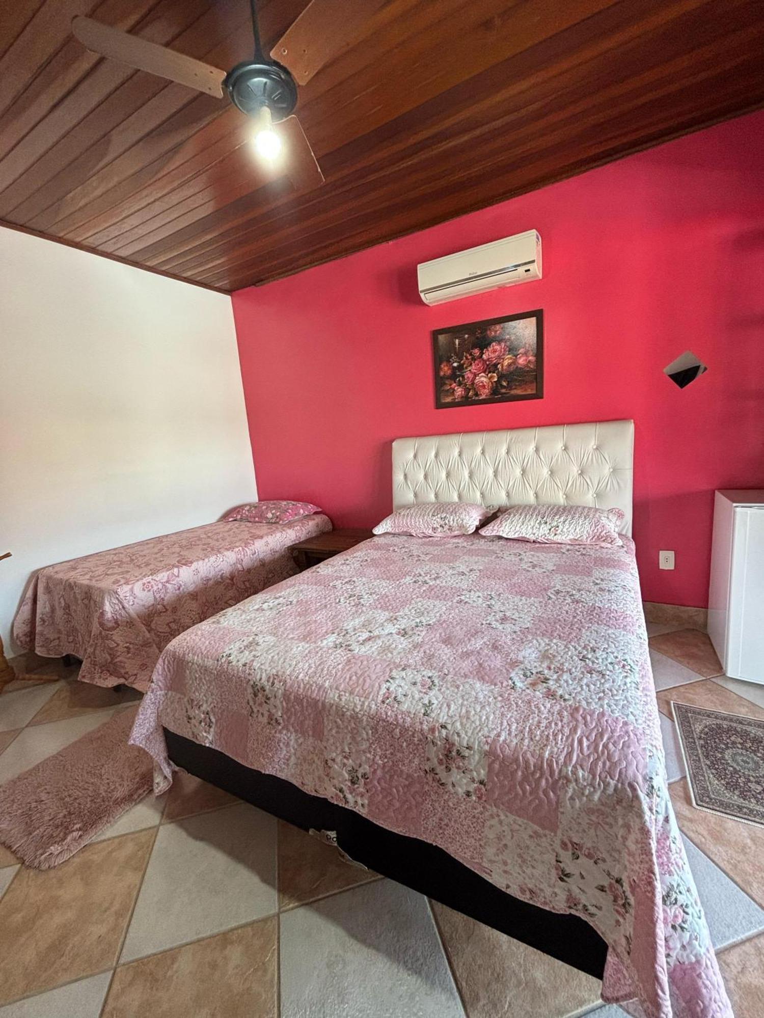 Quarto Duplo com Vista da Piscina