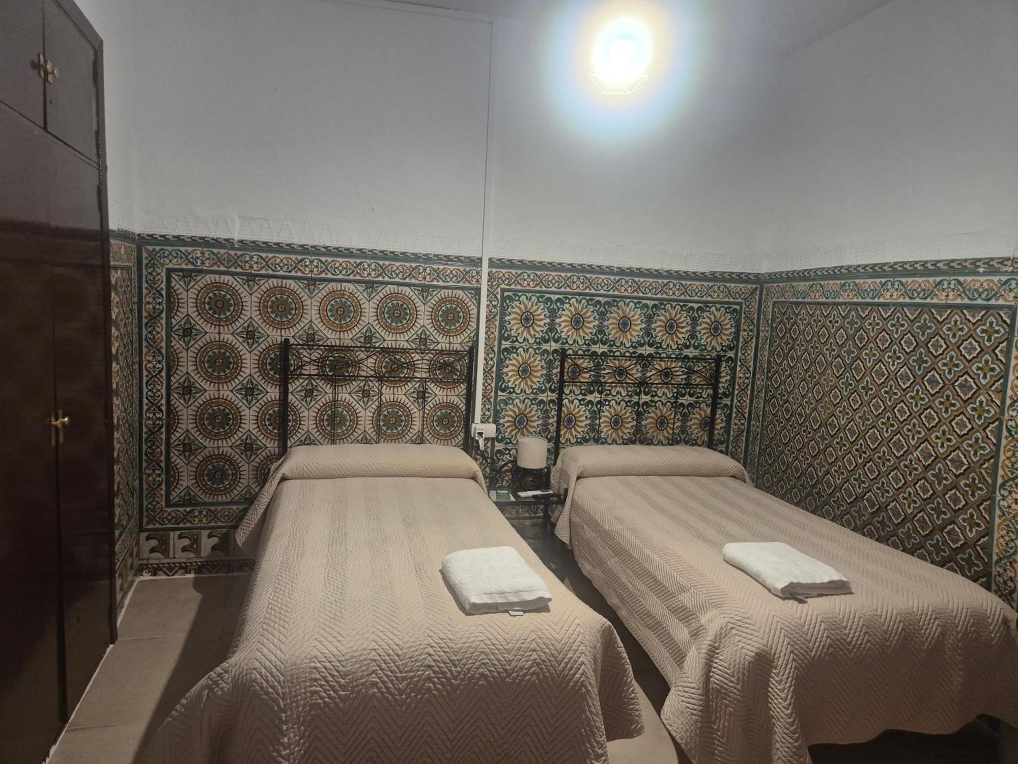 Double or Twin Room with Shared Bathroom,1659469480:JPEG