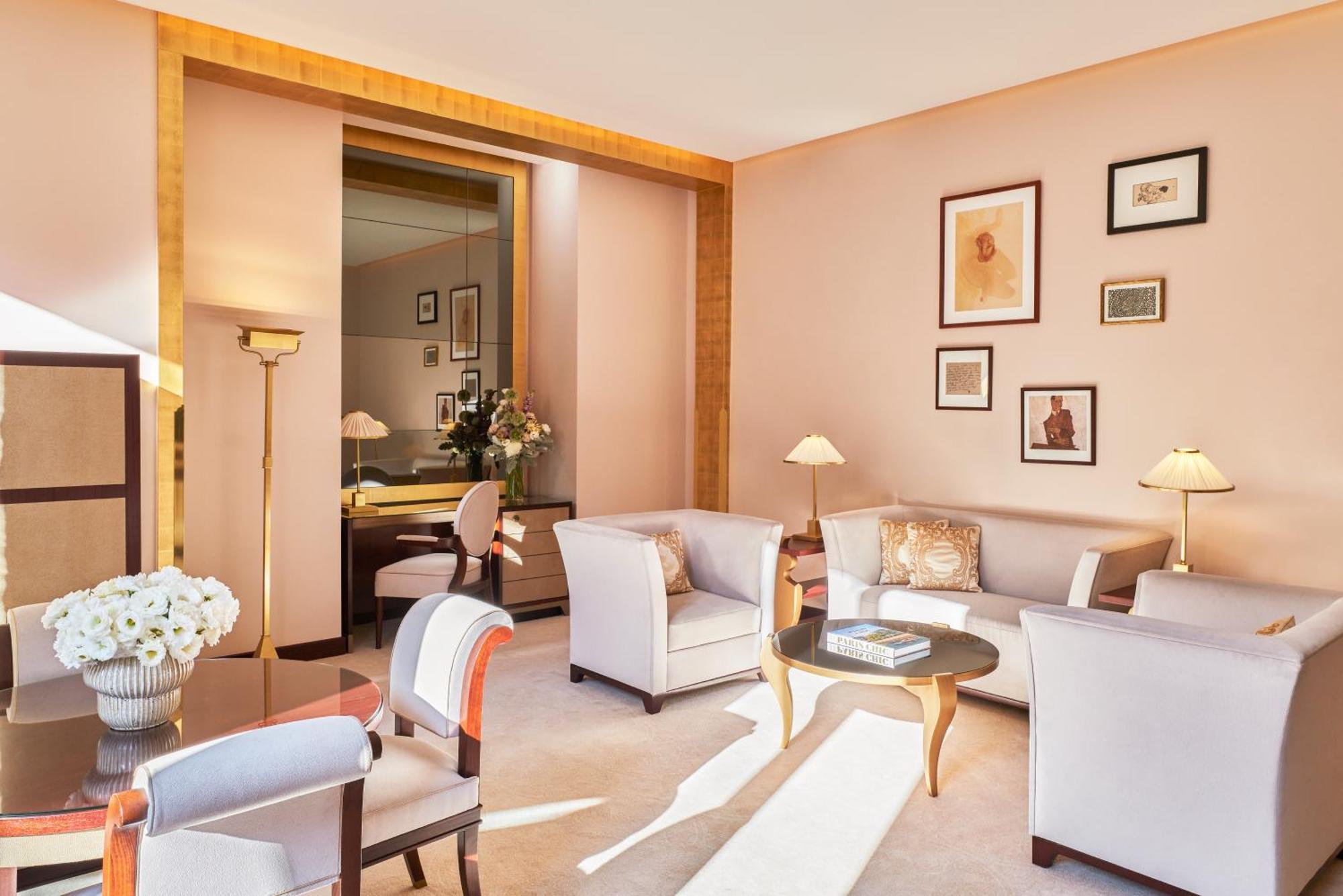 Deluxe Suite,1662981085:JPEG