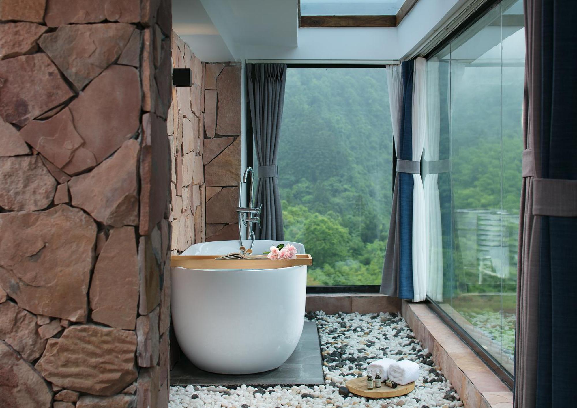 King Room with Mountain View