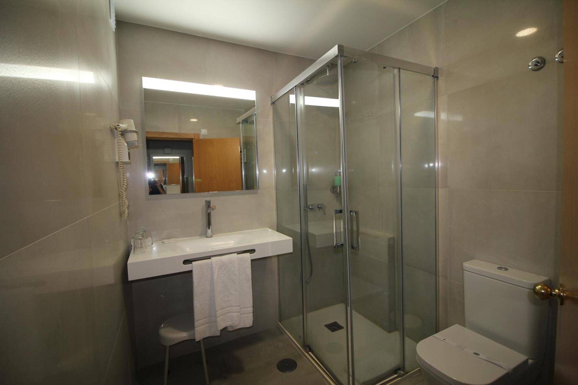 Standard Triple Room,1674711379:JPEG