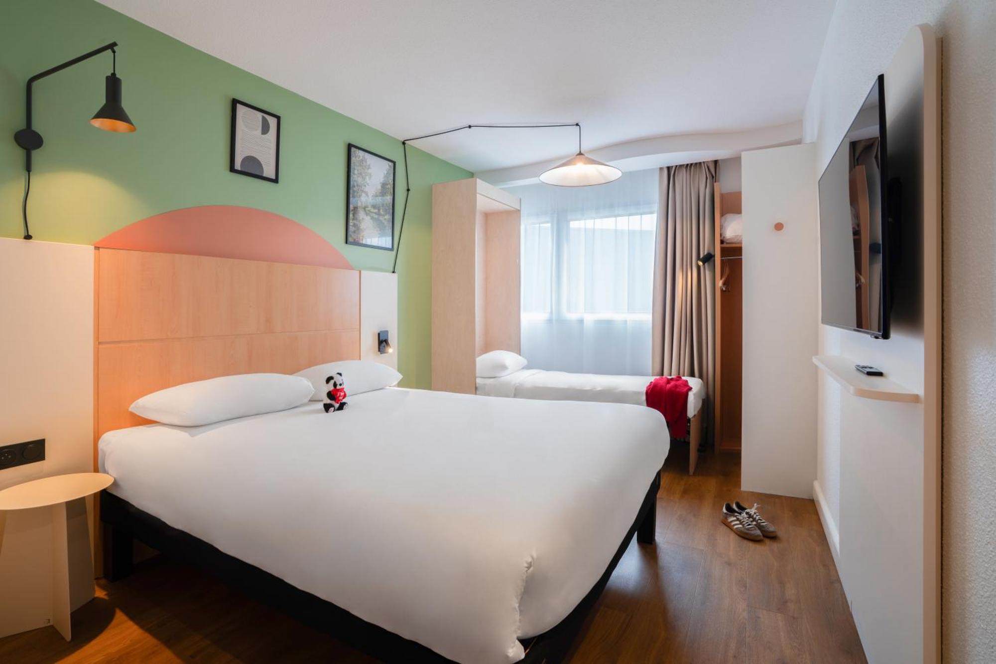 Standard Double Room Sofa Bed,1682939662:JPEG