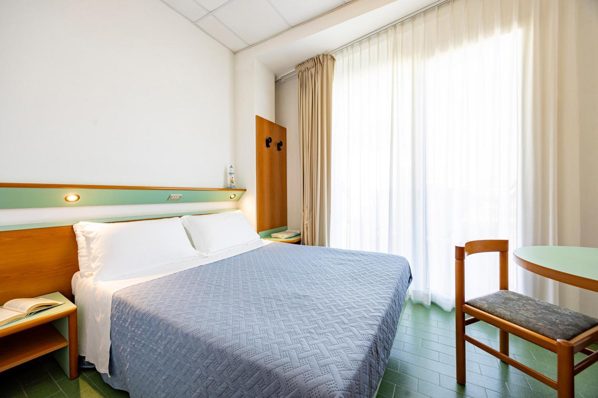 Chambre Double ou Lits Jumeaux