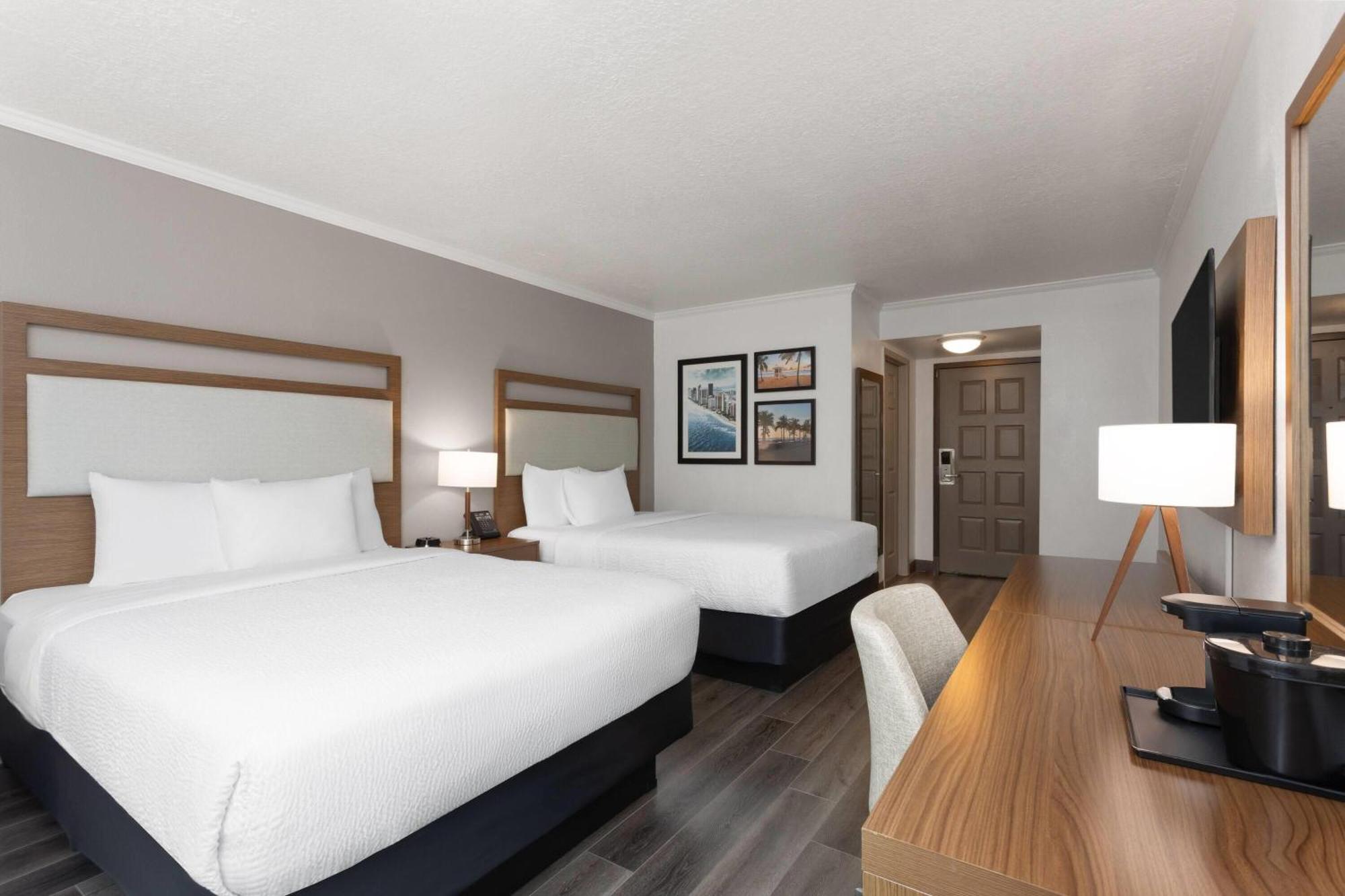 Deluxe Room with Two Double Beds - Non-Smoking,1694546079:JPEG