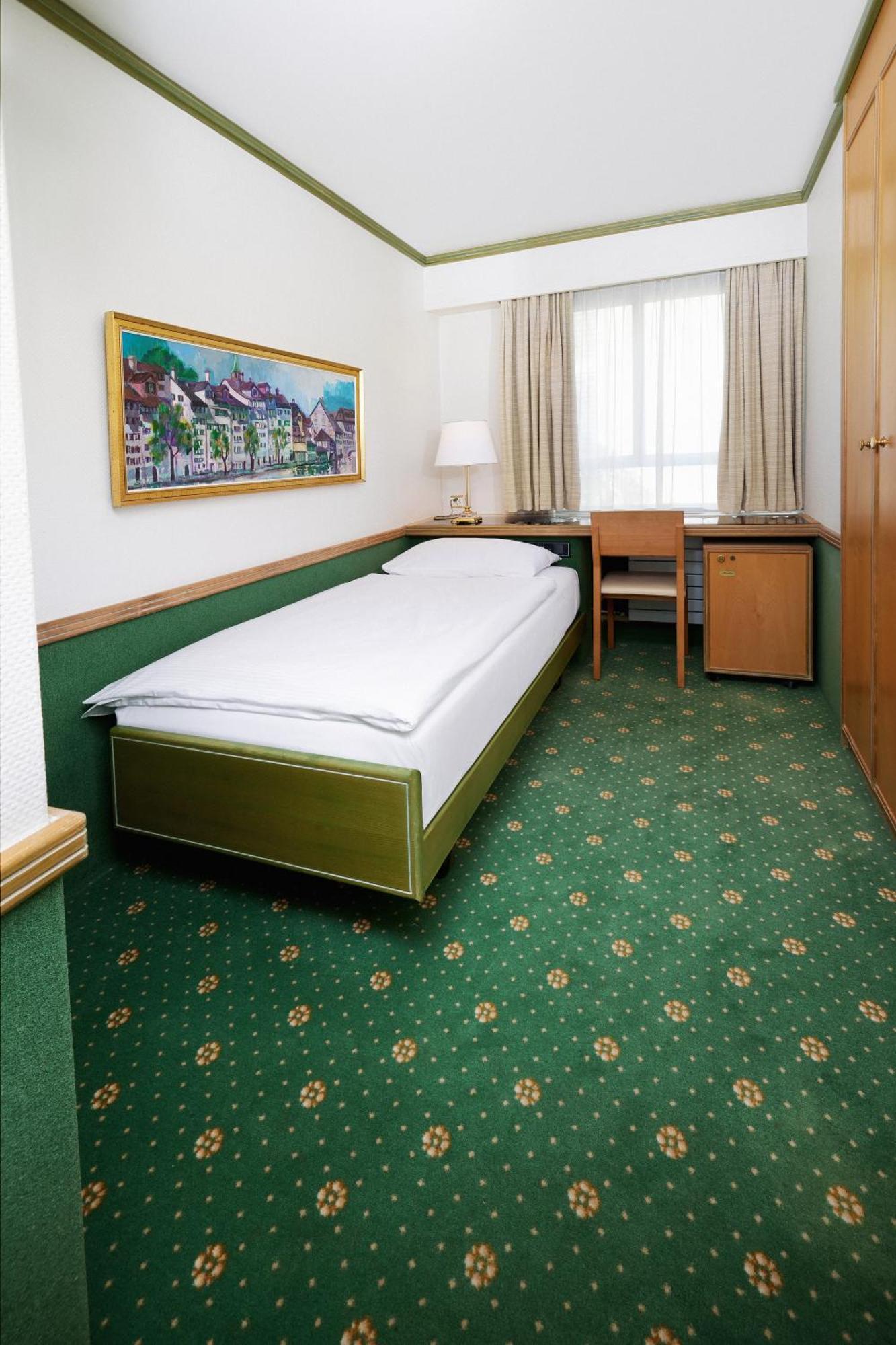 Single Room,1695317544:JPEG