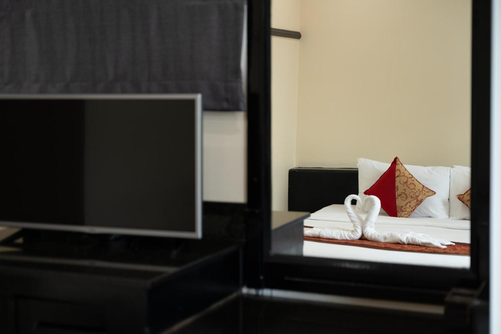 Deluxe Double Room City View