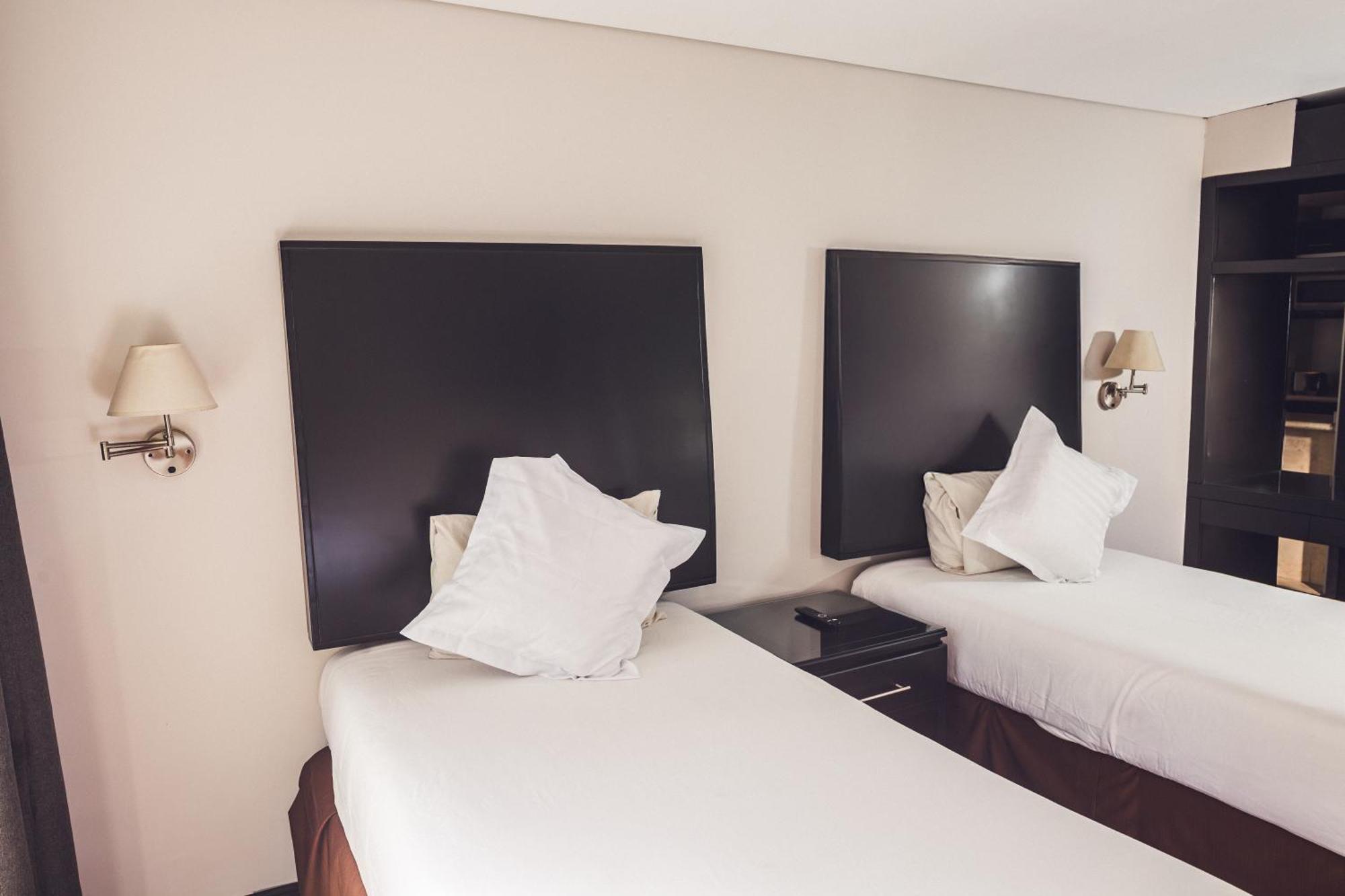 Standard Double Suite