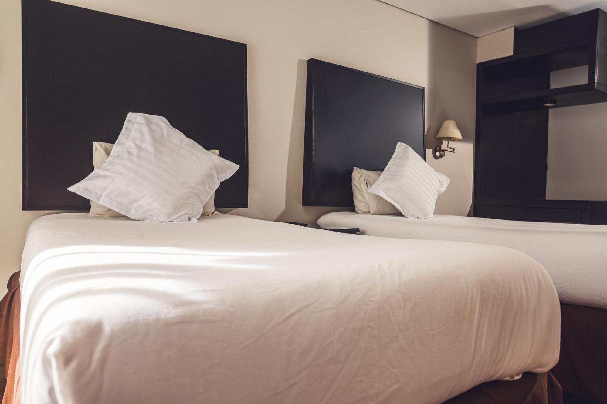 Standard Double Suite