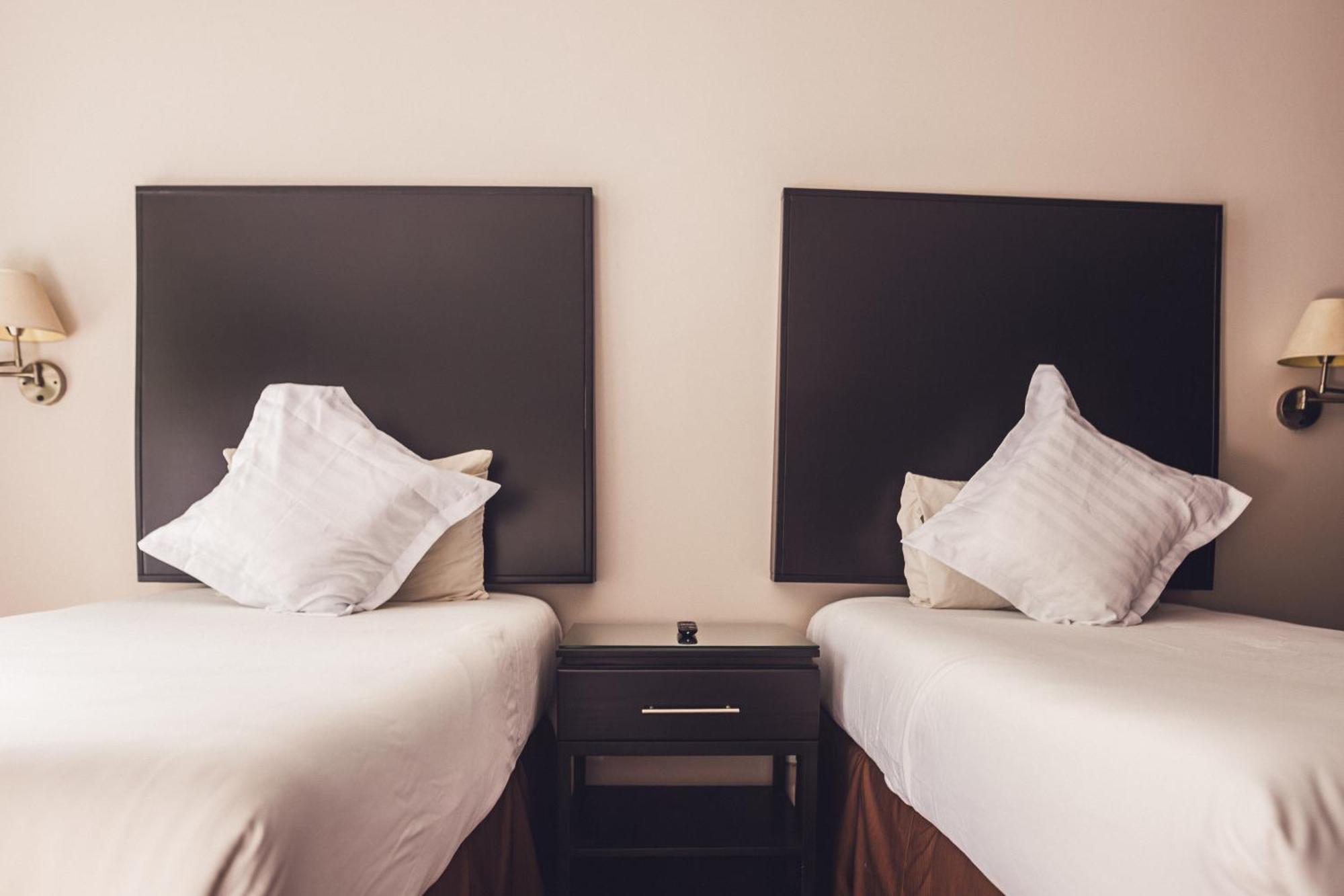 Standard Double Suite