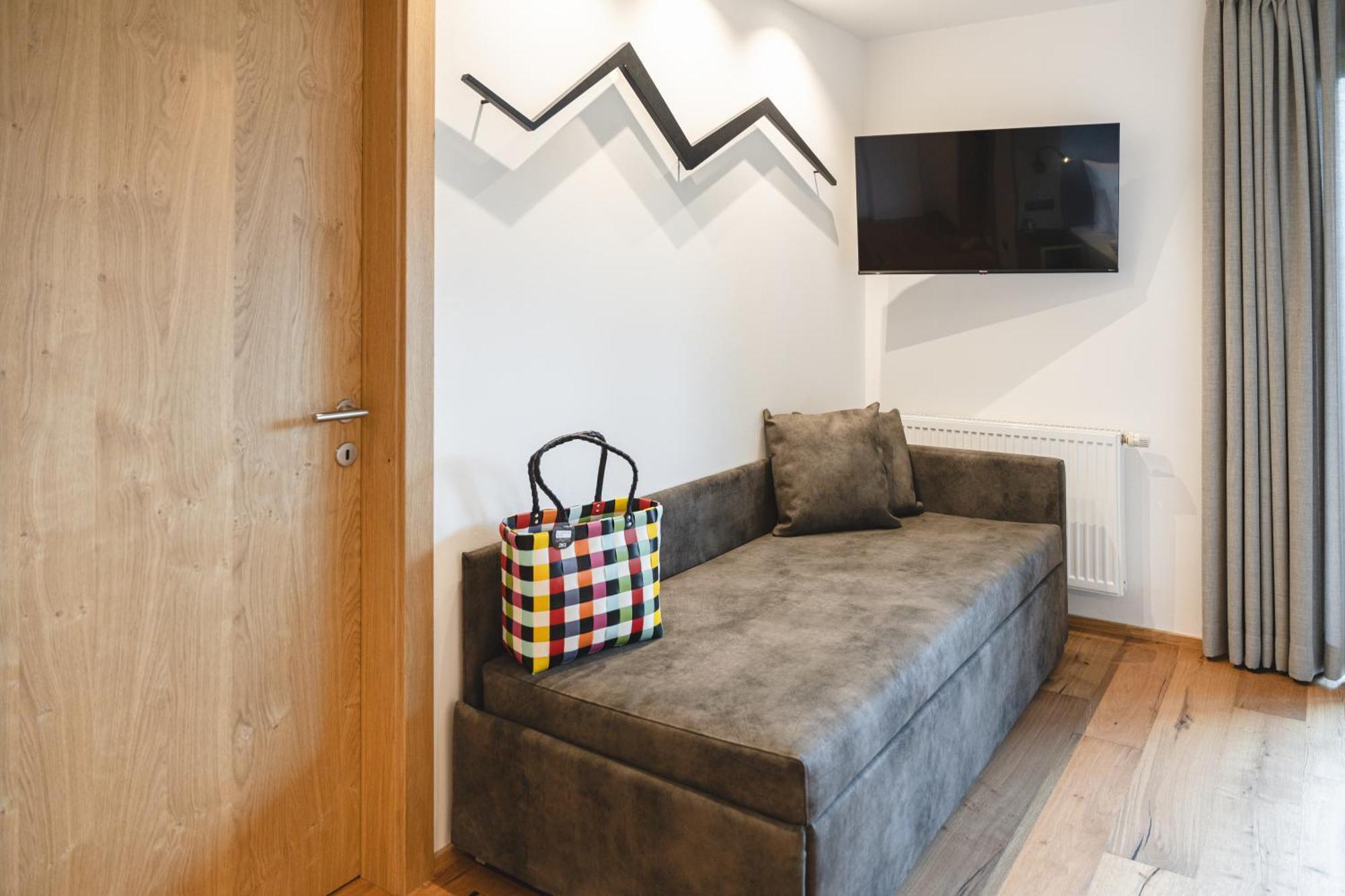 Family Suite,1703564177:JPEG