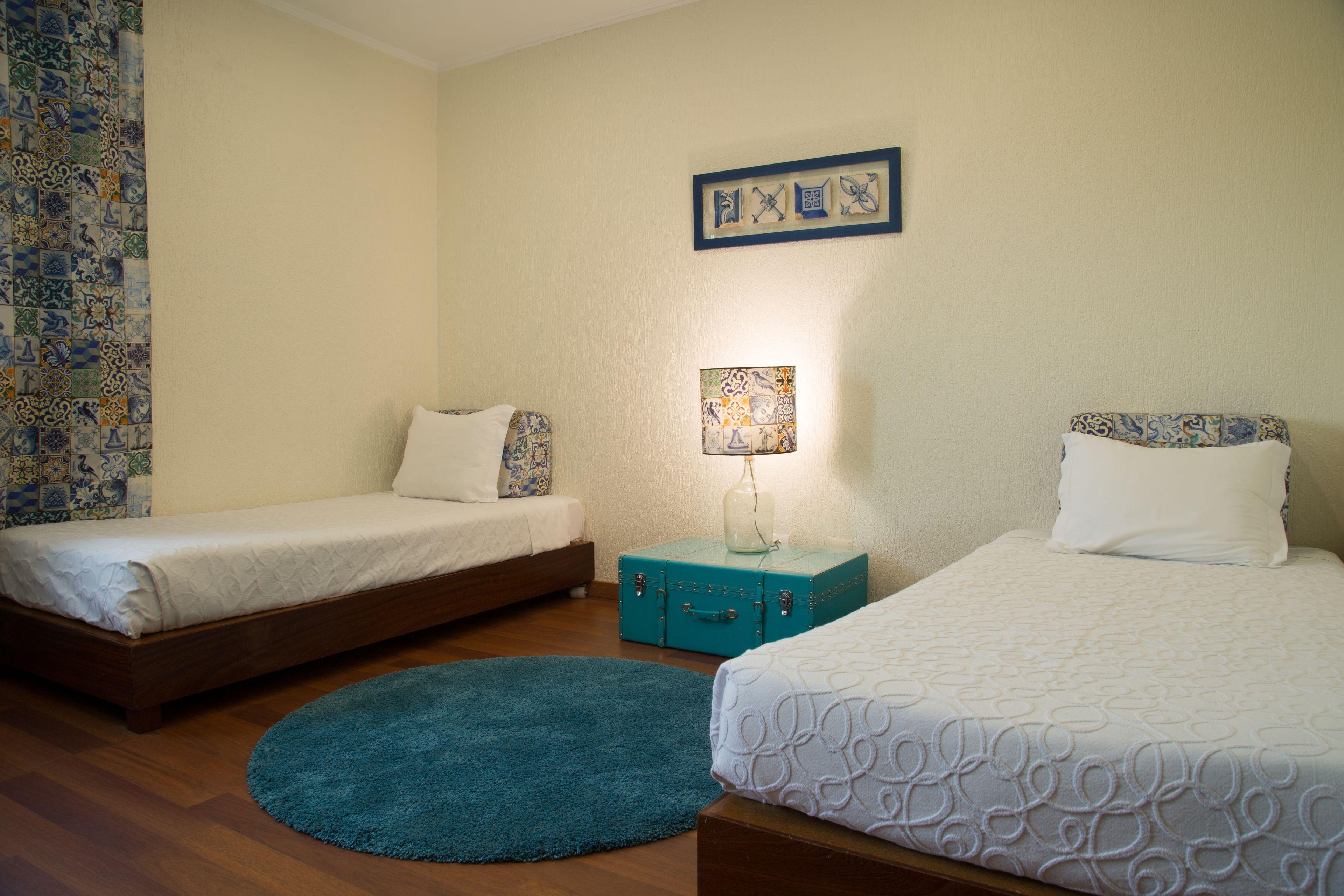 Family Room,690363942:JPEG