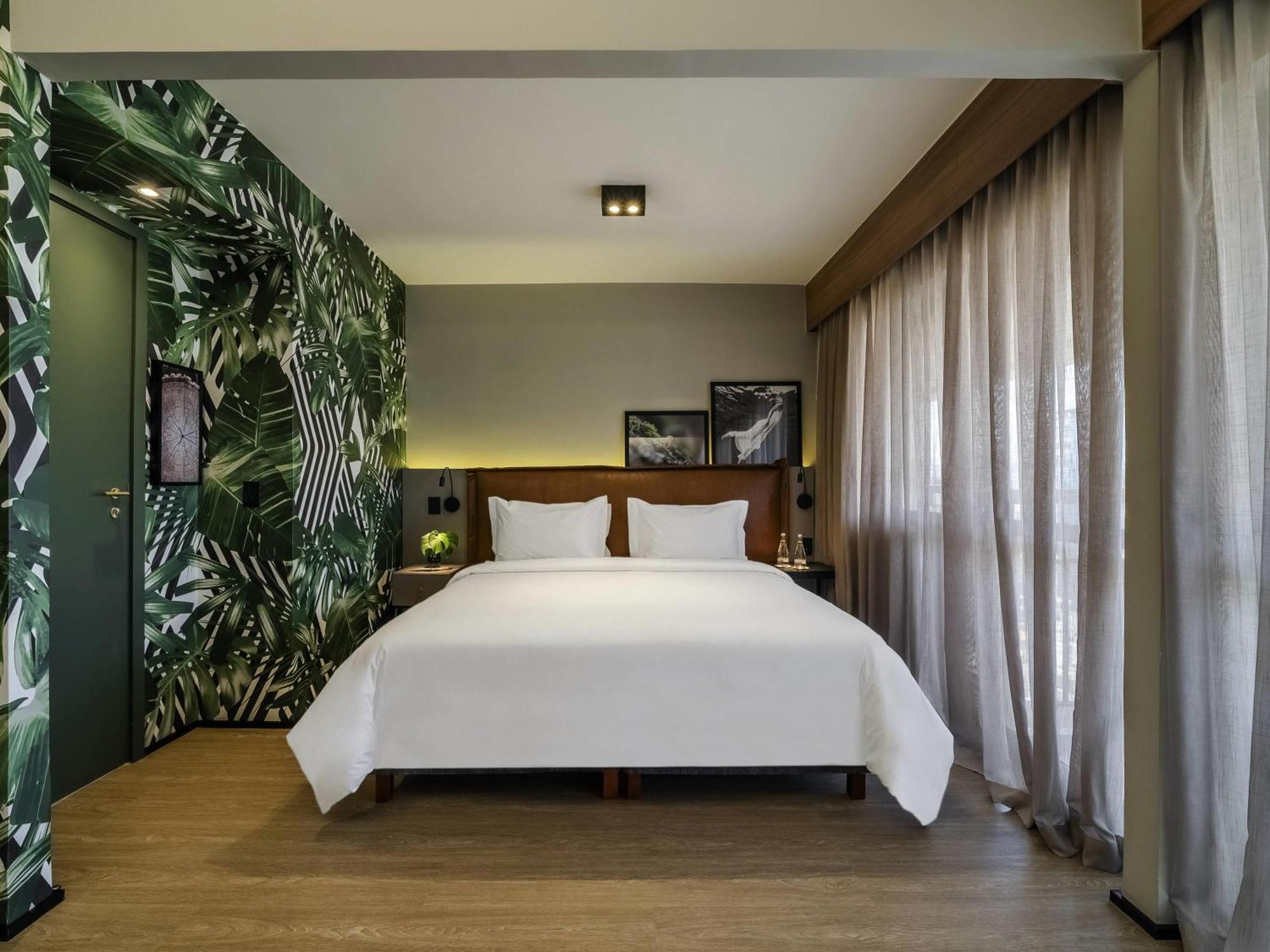 Deluxe King Room Balcony