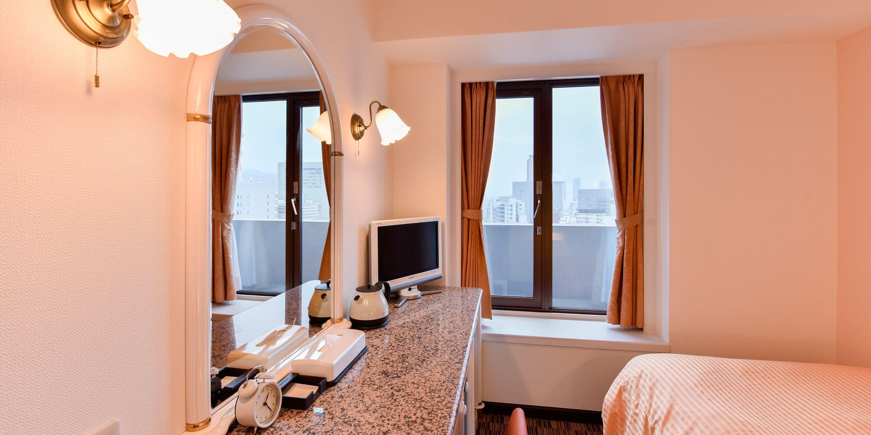 Single Room Smoking