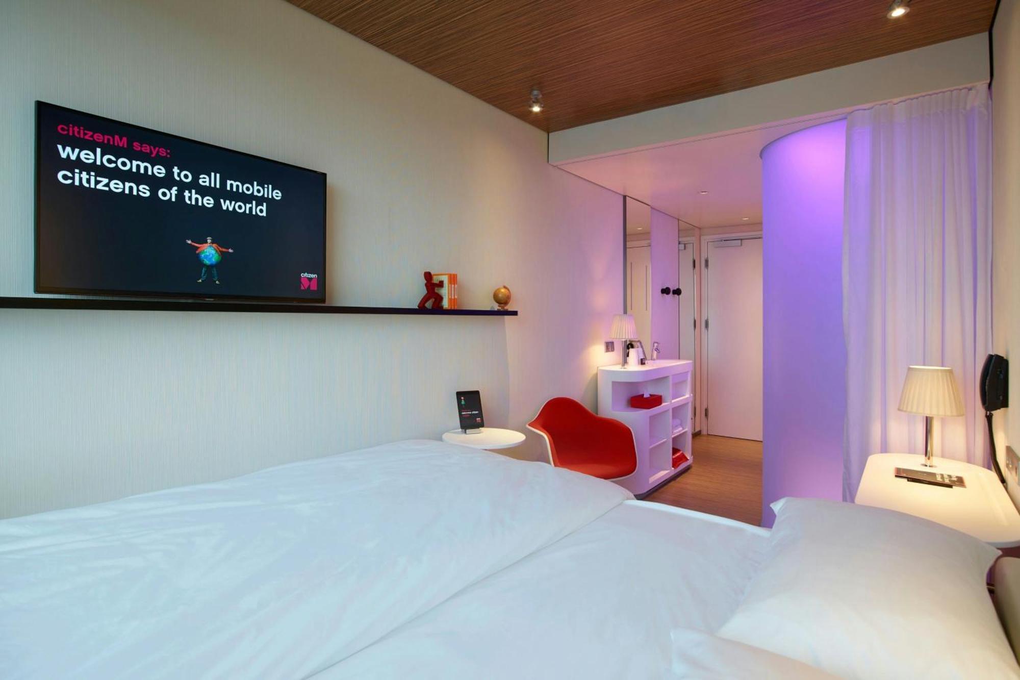 King Room,1729998971:JPEG