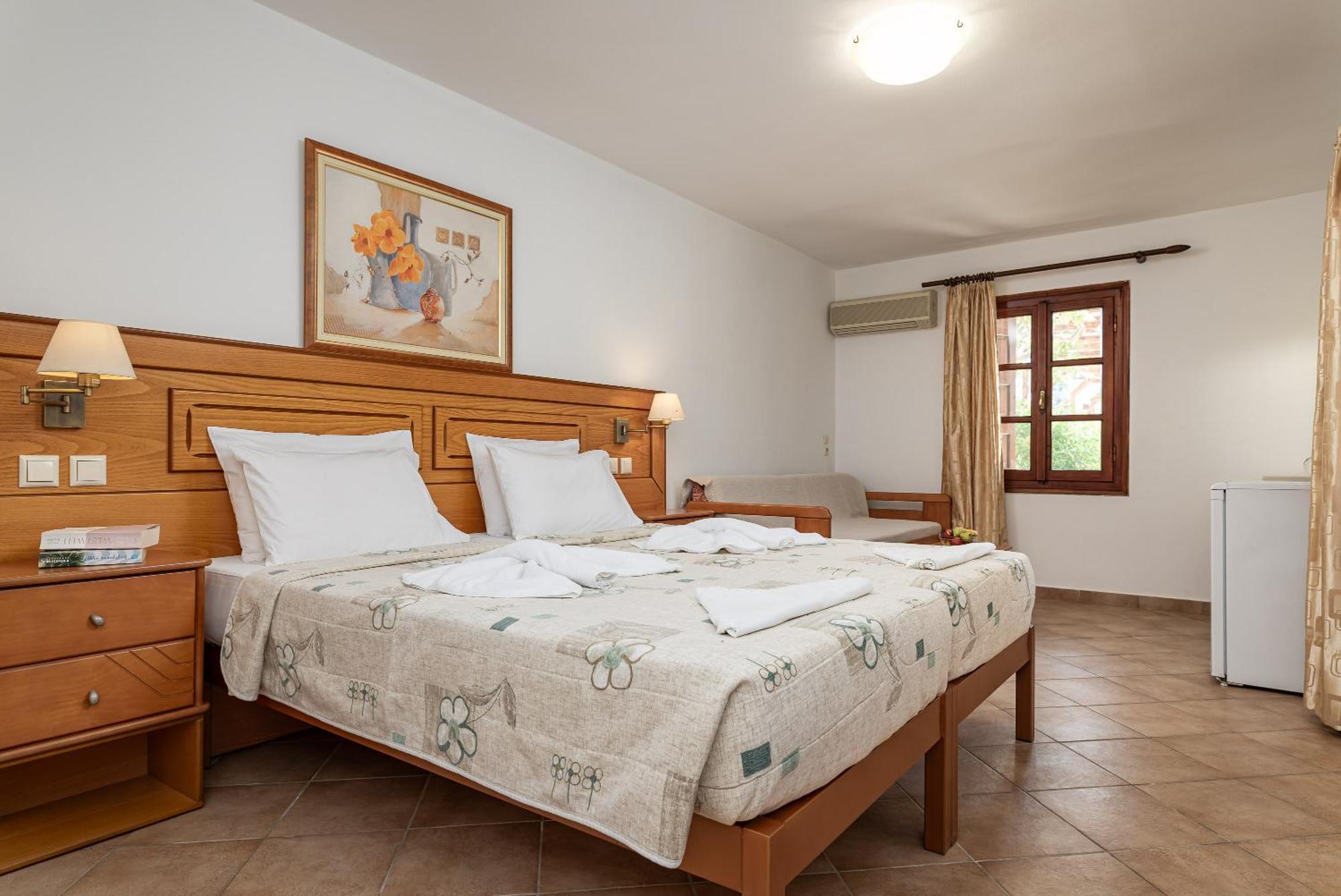 Standard Triple Room,1730053038:JPEG