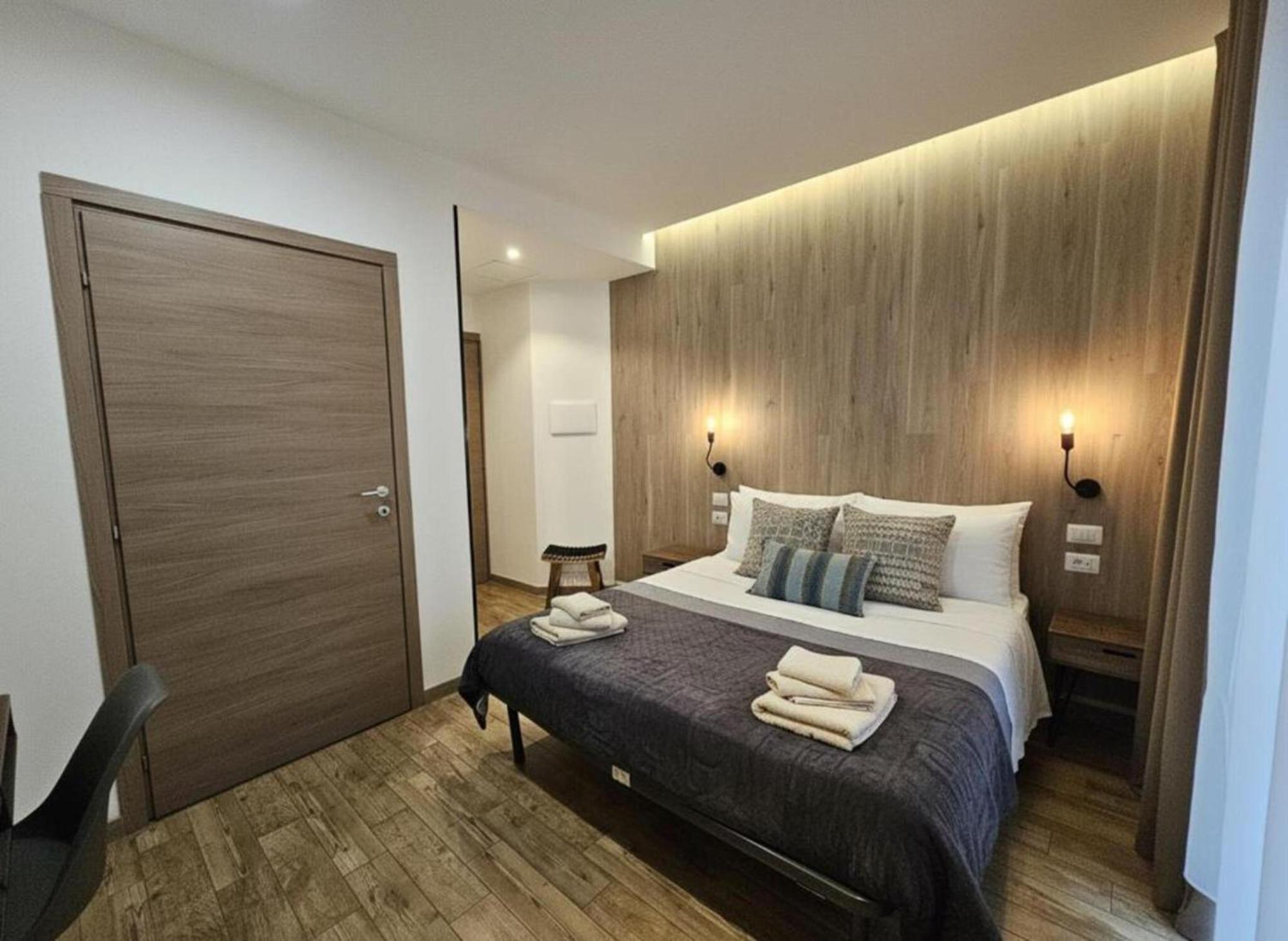 Double Room,1731580641:JPEG