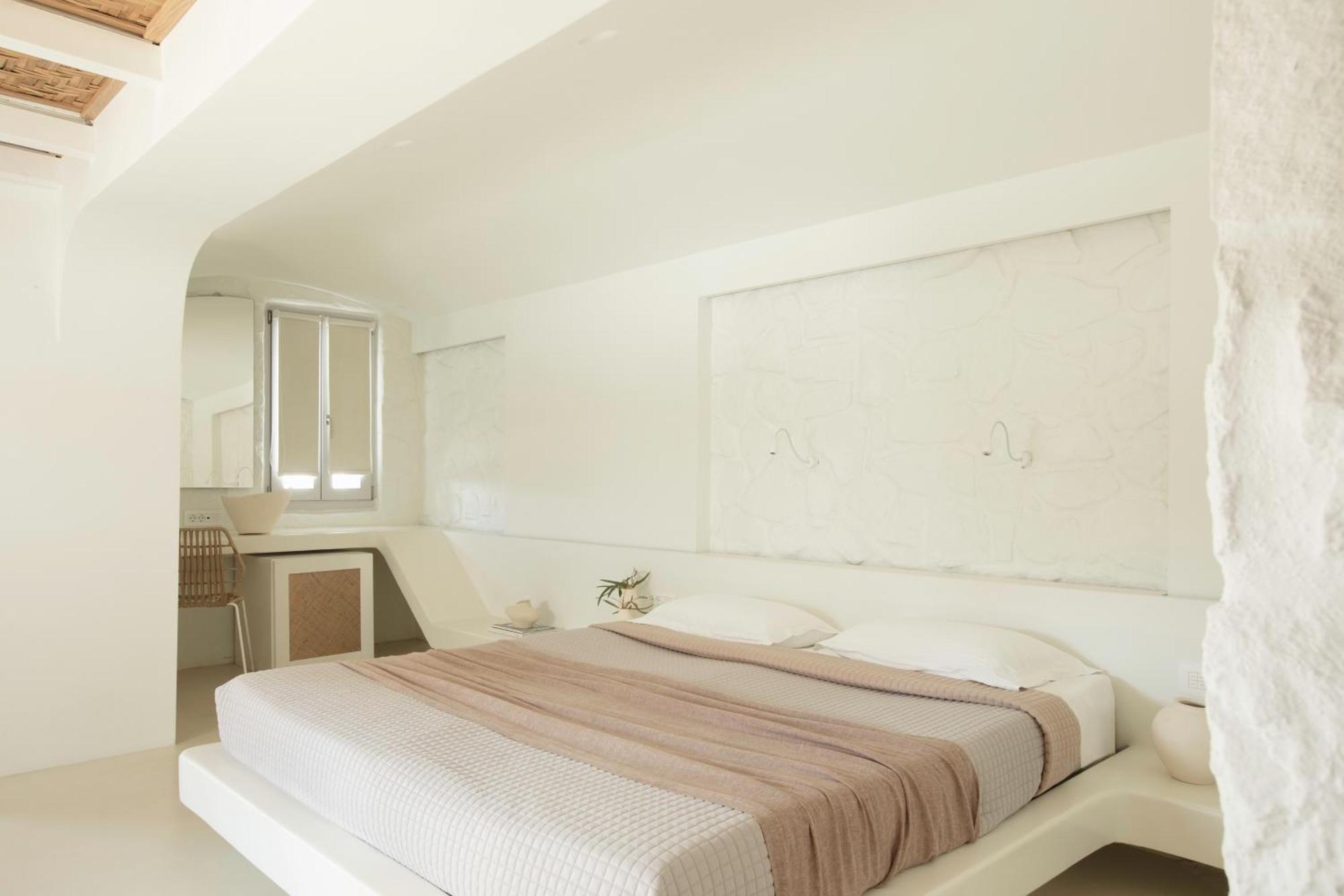 Superior Room or Sea View,1742623262:JPEG