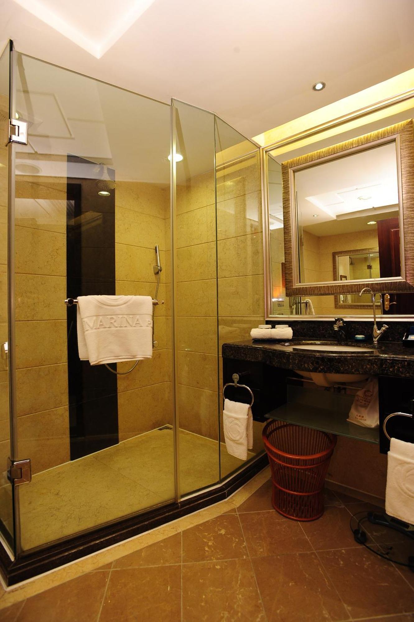 Elite Queen Room