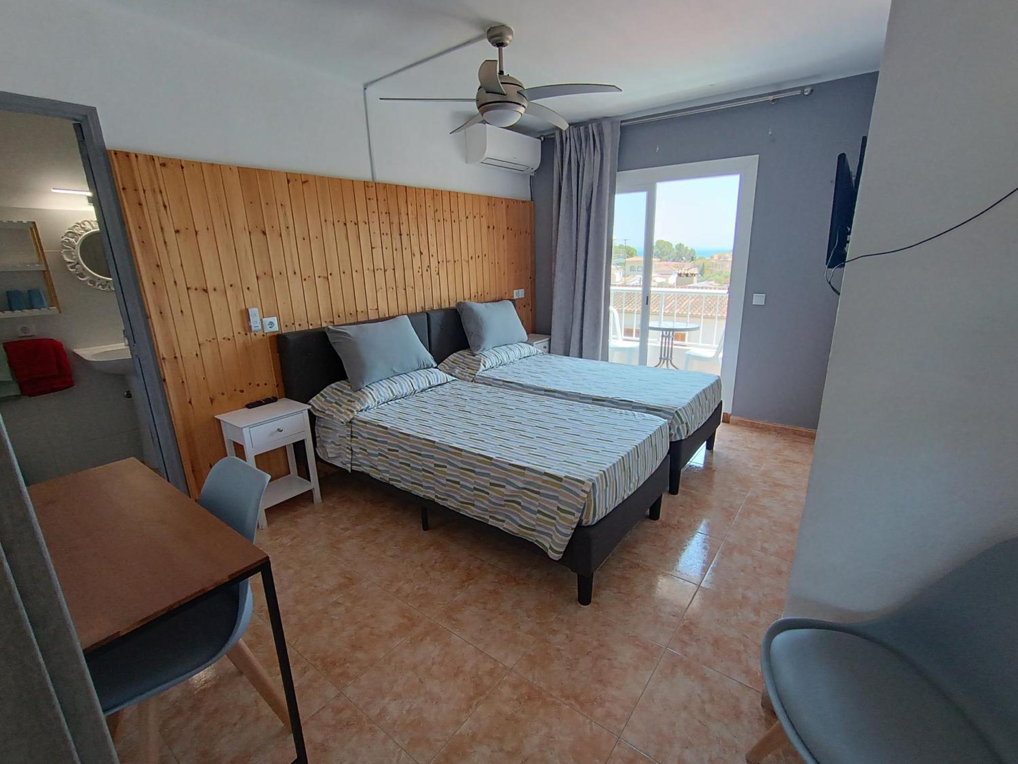 Twin Room Sea View,1765472790:JPEG