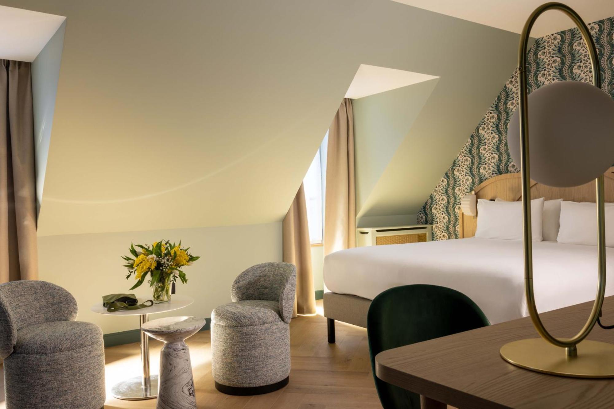 Junior Suite,1746913436:JPEG