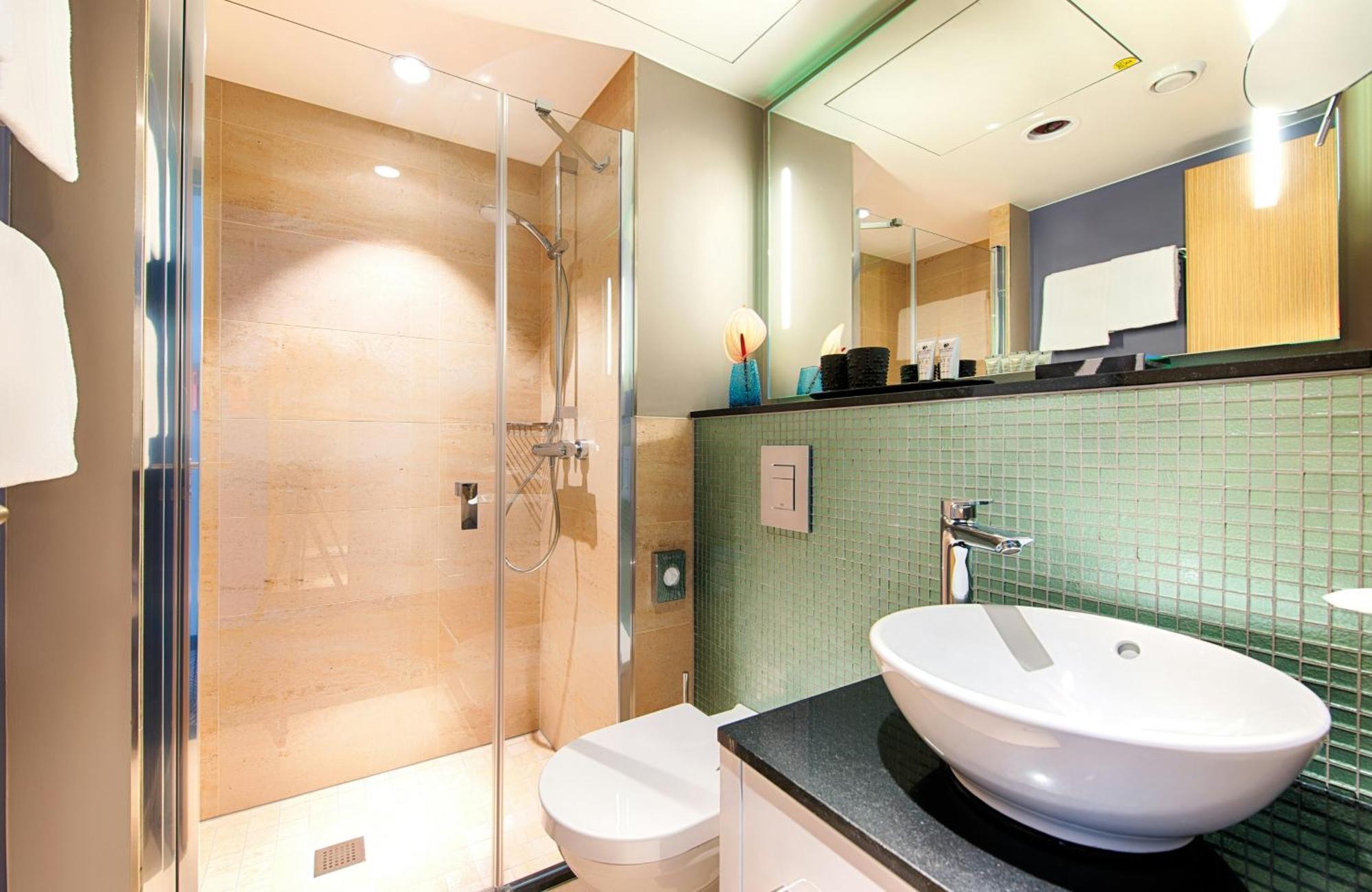 Double or Twin Room,1747019179:JPEG