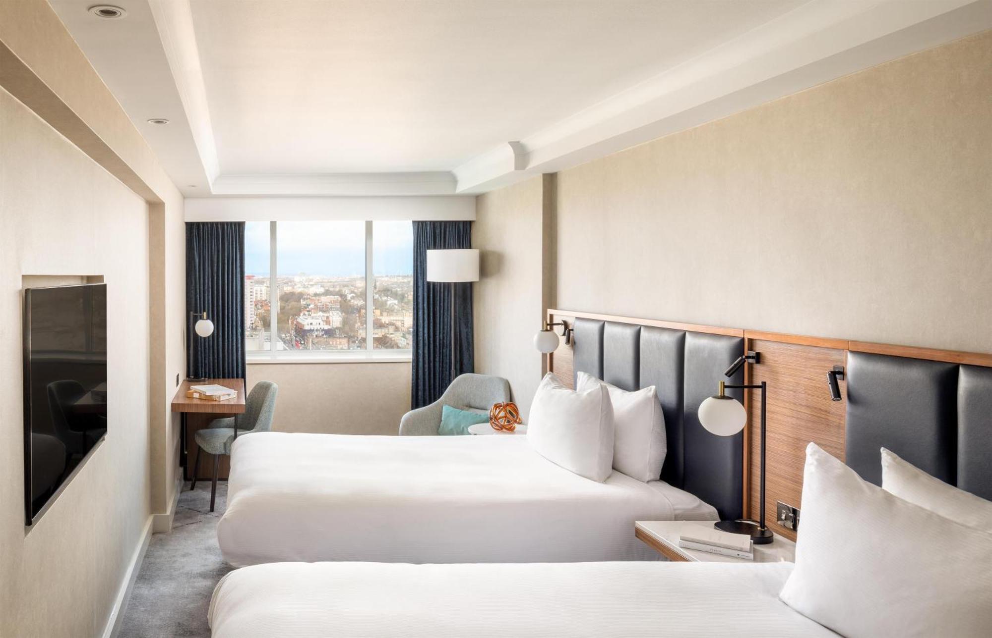 Twin Room,1758280563:JPEG