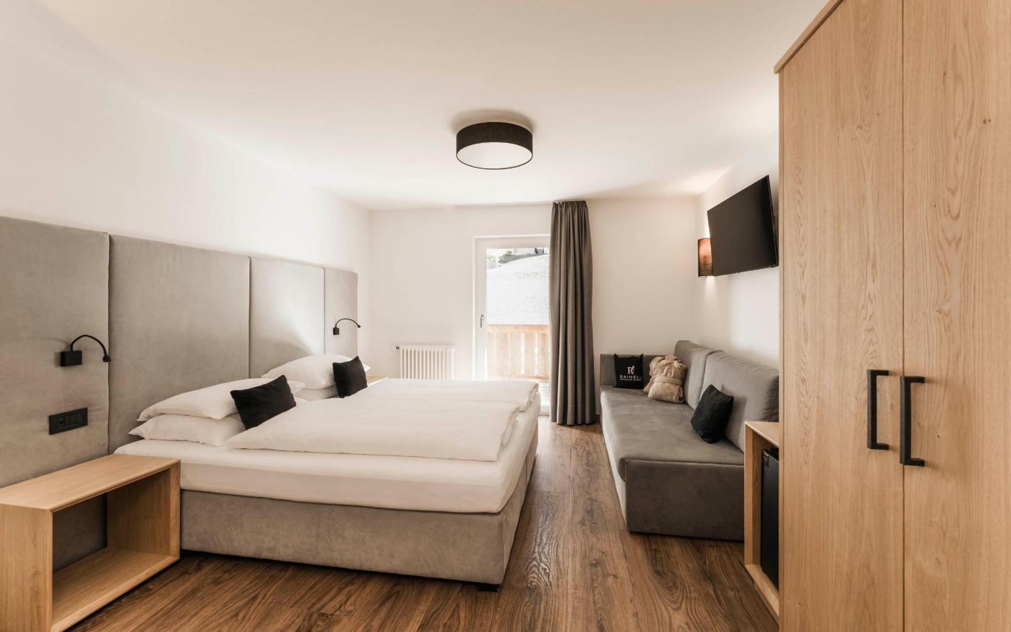 Superior Double or Twin Room,1765590254:JPEG