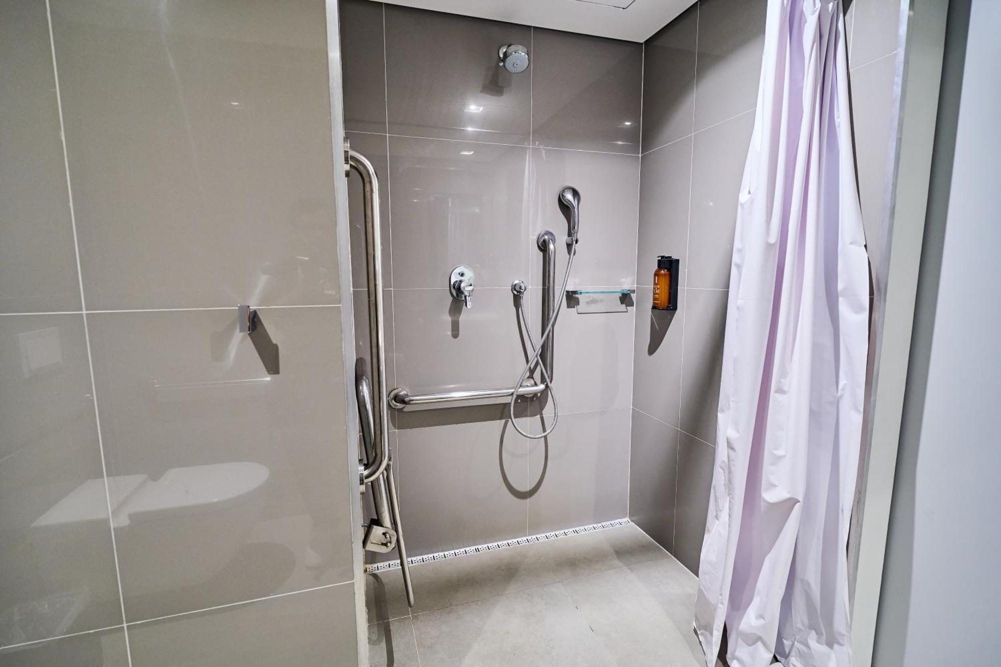 Quarto standard com cama king-size - Acessível para pessoas com deficiência