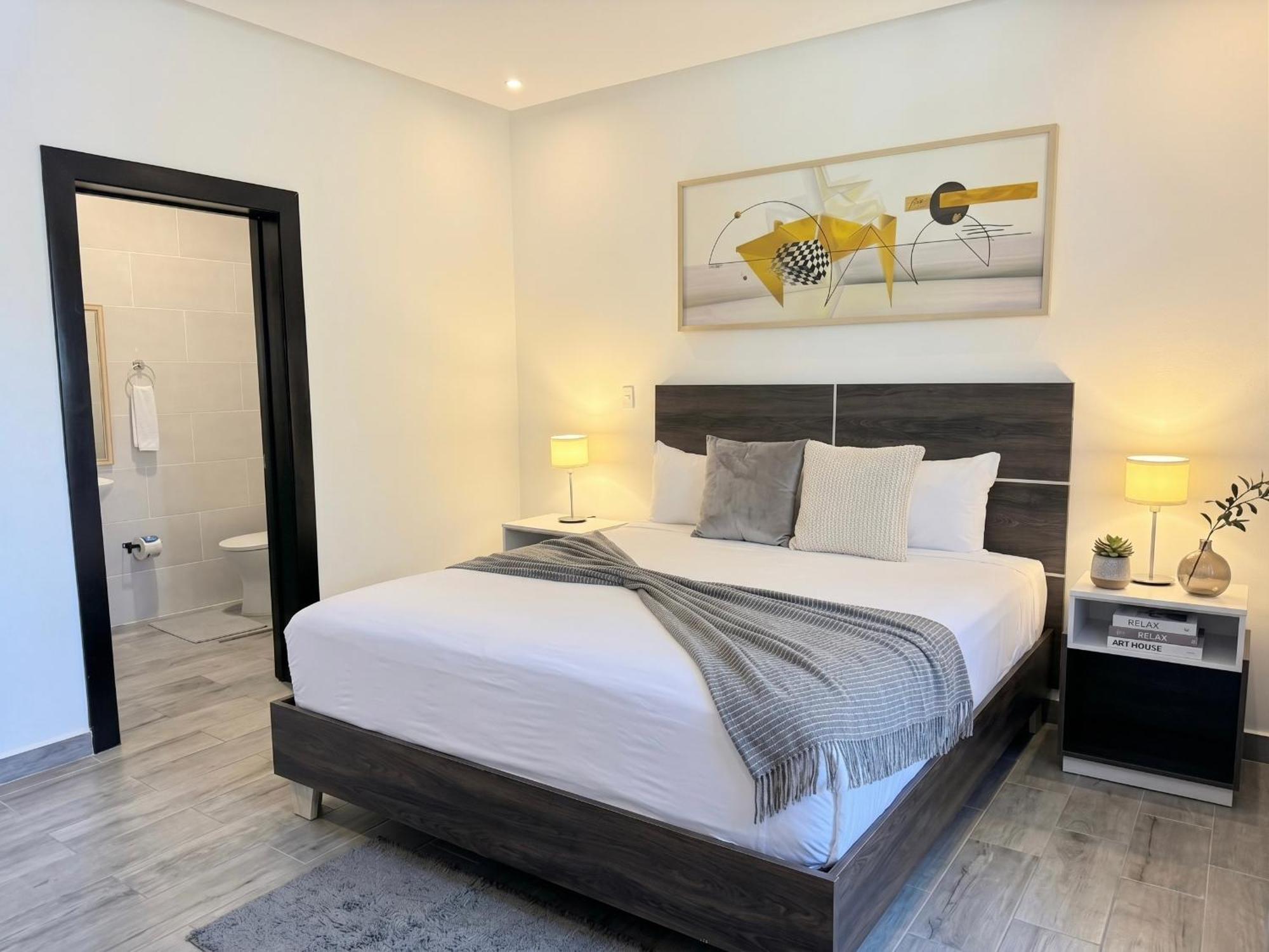 Double Room Private Bathroom