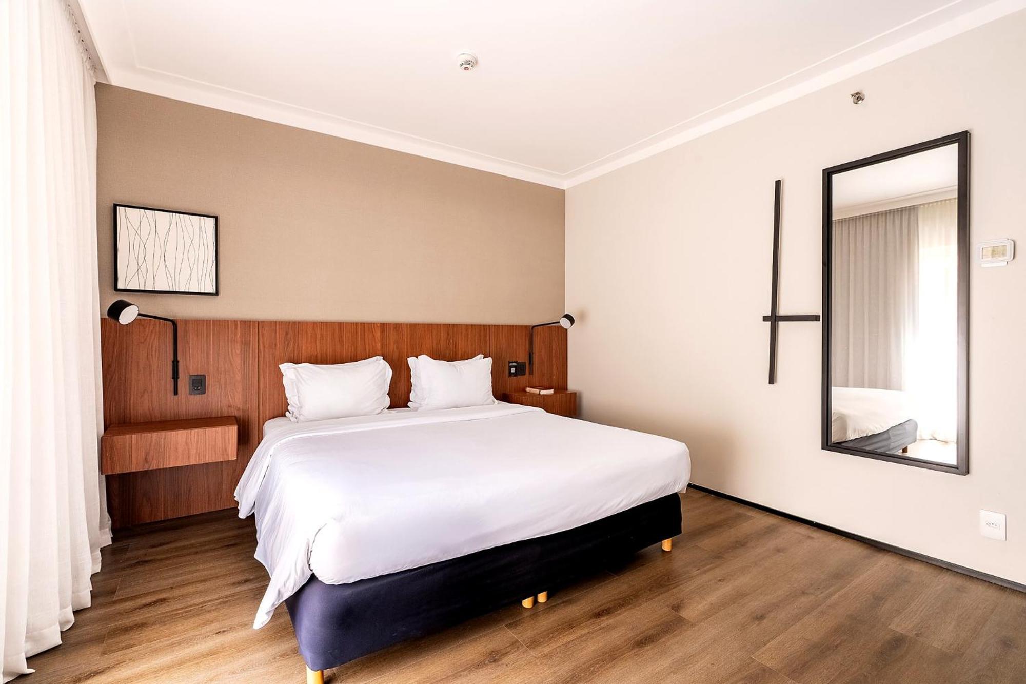 Standard Casal 1 Cama Queen