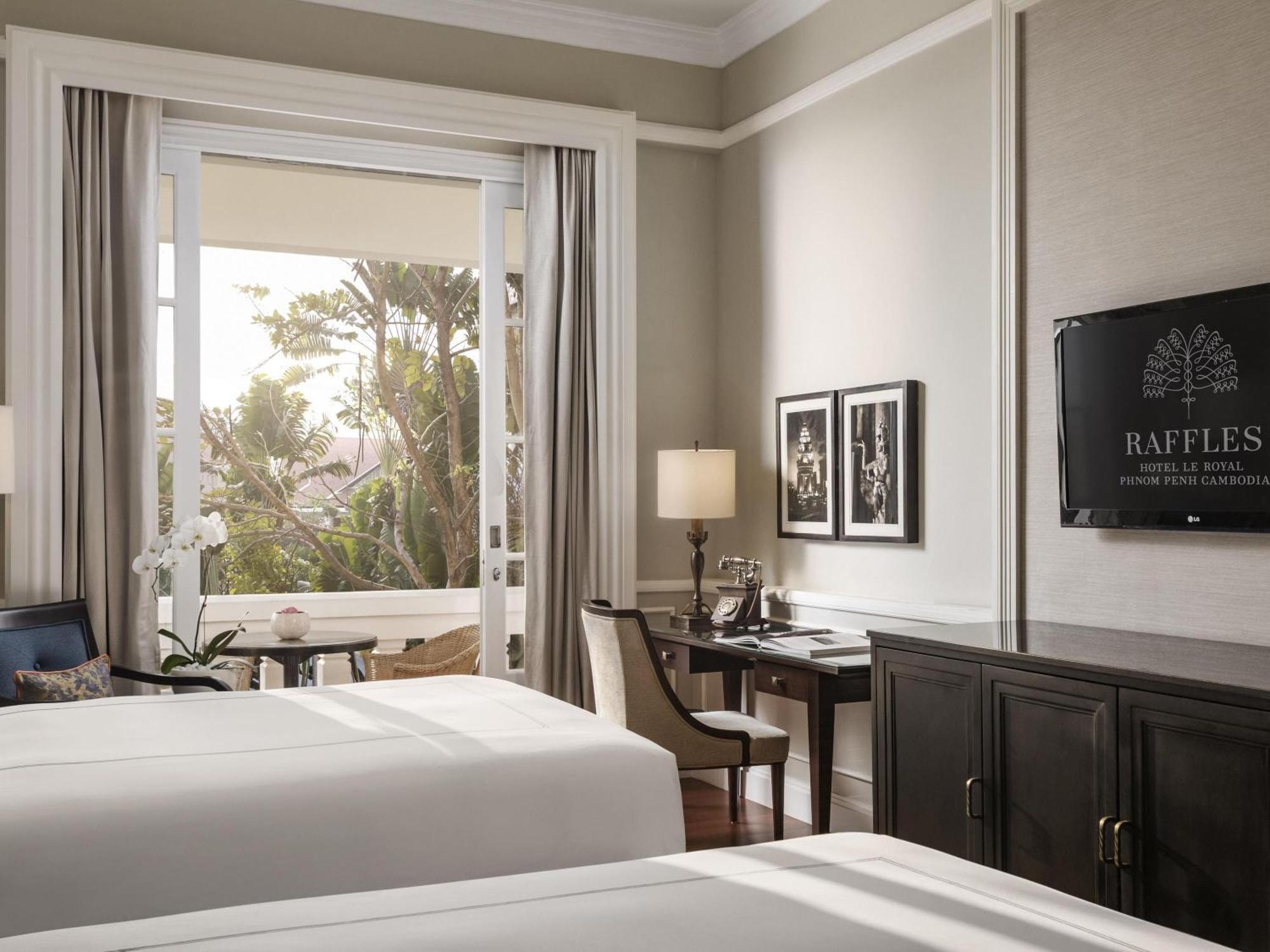 State Twin Room Pool View