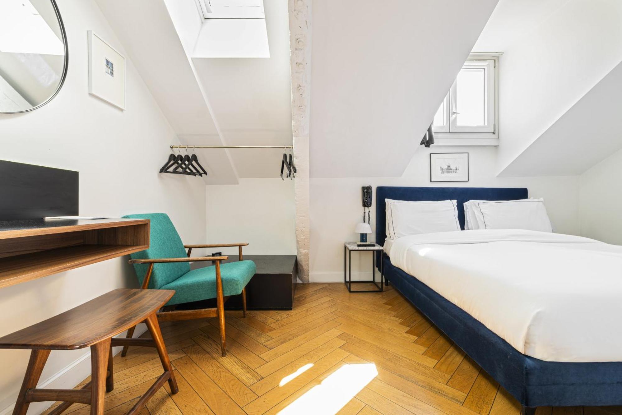 Double or Twin Room Under the Eaves,1769917958:JPEG