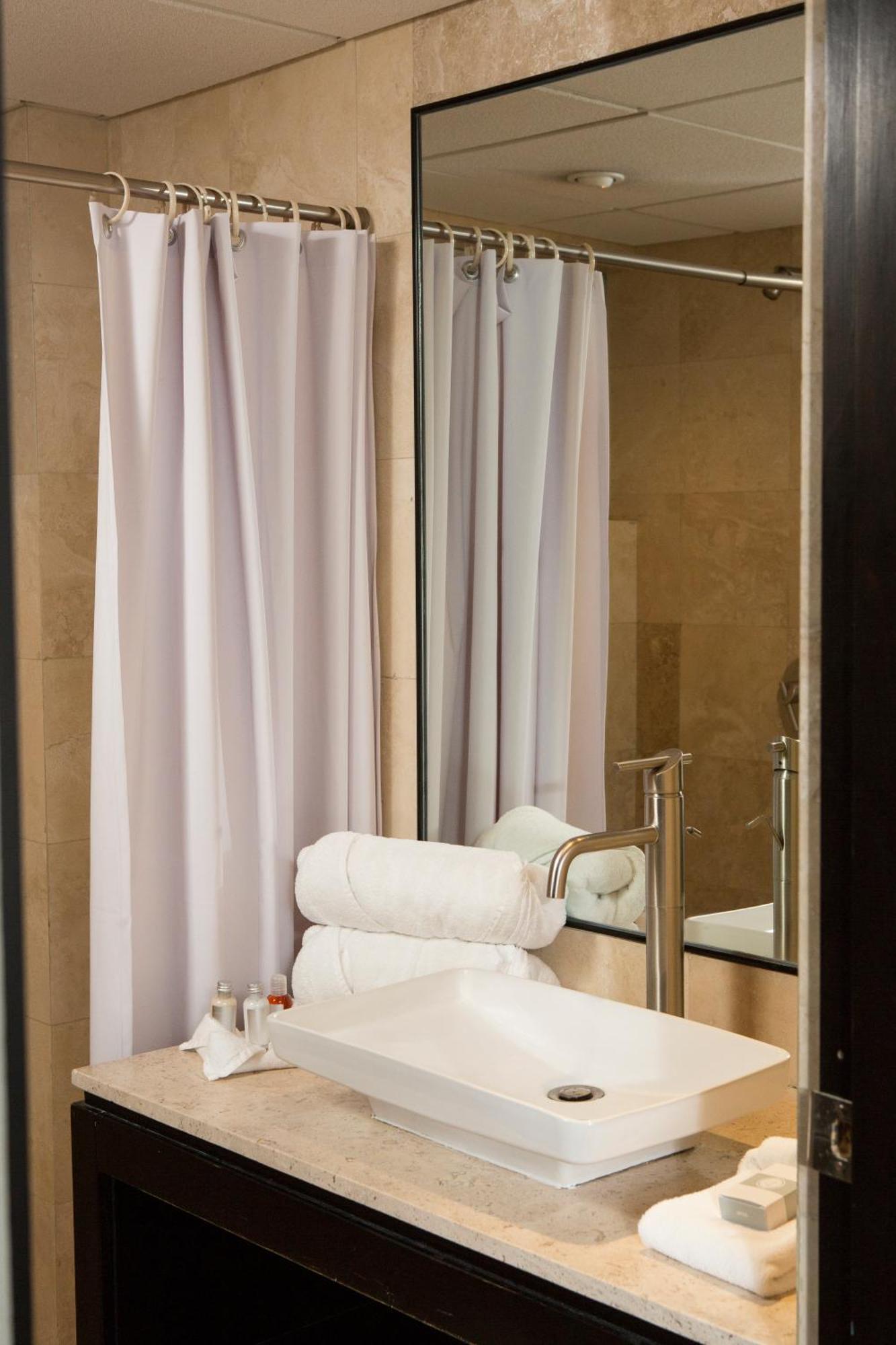 Deluxe Queen Room Two Queen Beds