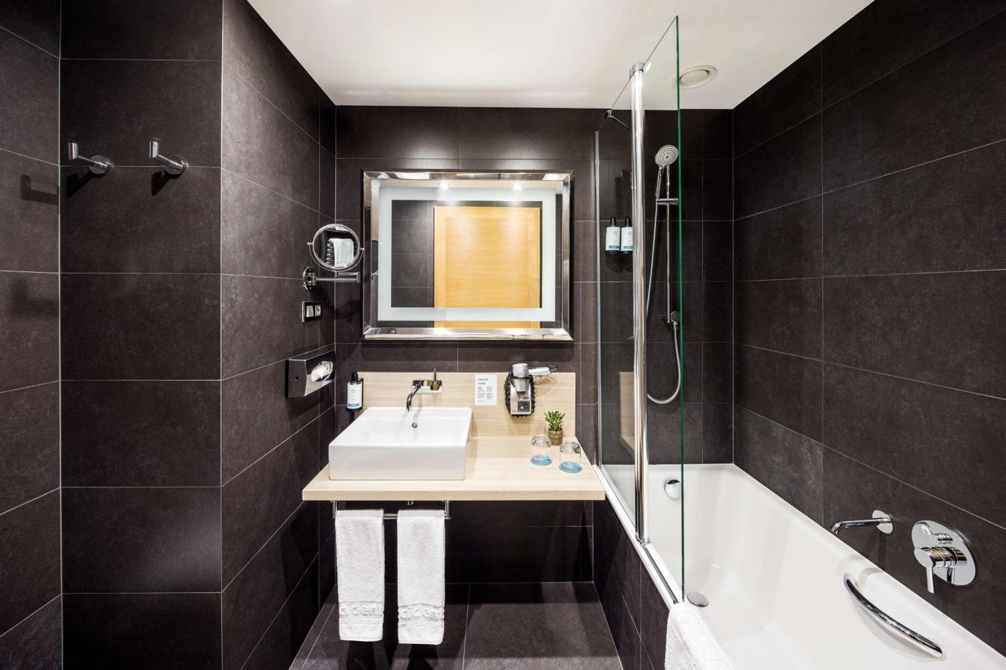 Superior Double or Twin Room,1771575211:JPEG