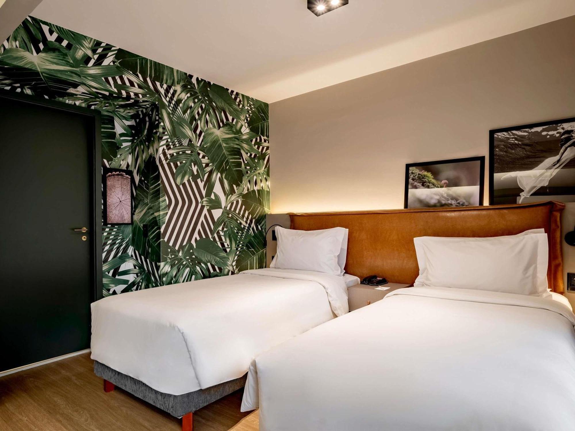 Deluxe Twin Room Balcony