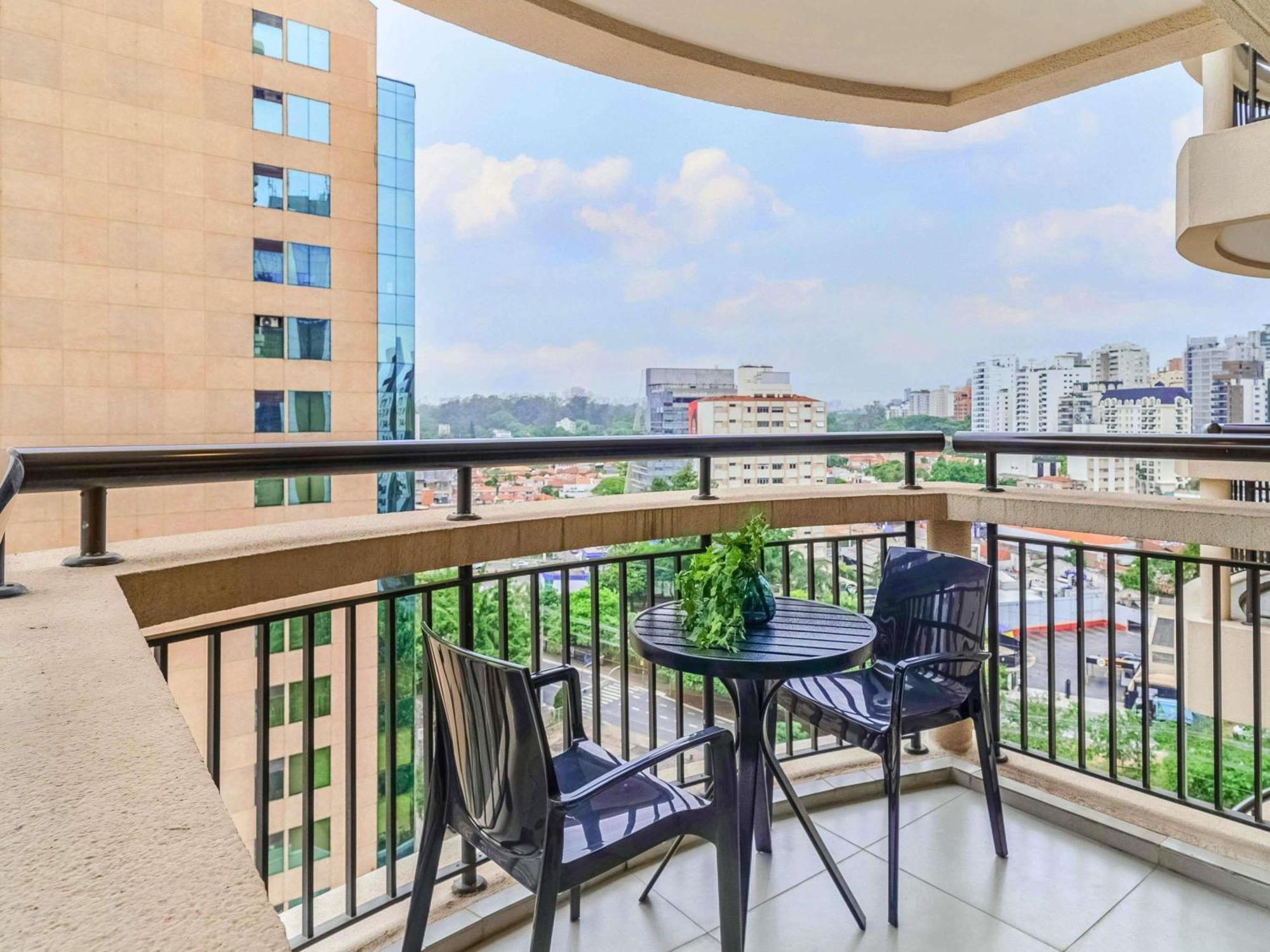 Superior King Room Balcony