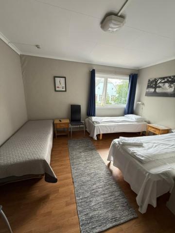 Triple Room Shared Toilet