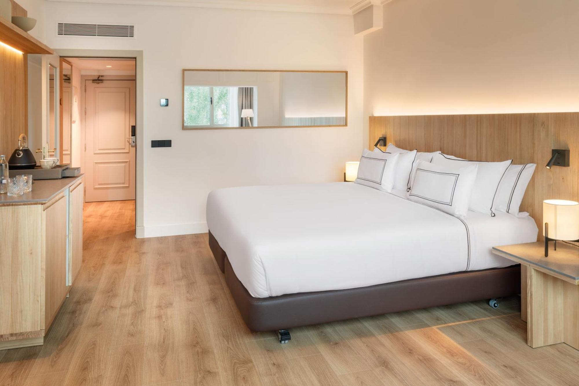 Superior Double or Twin Room,1772055024:JPEG