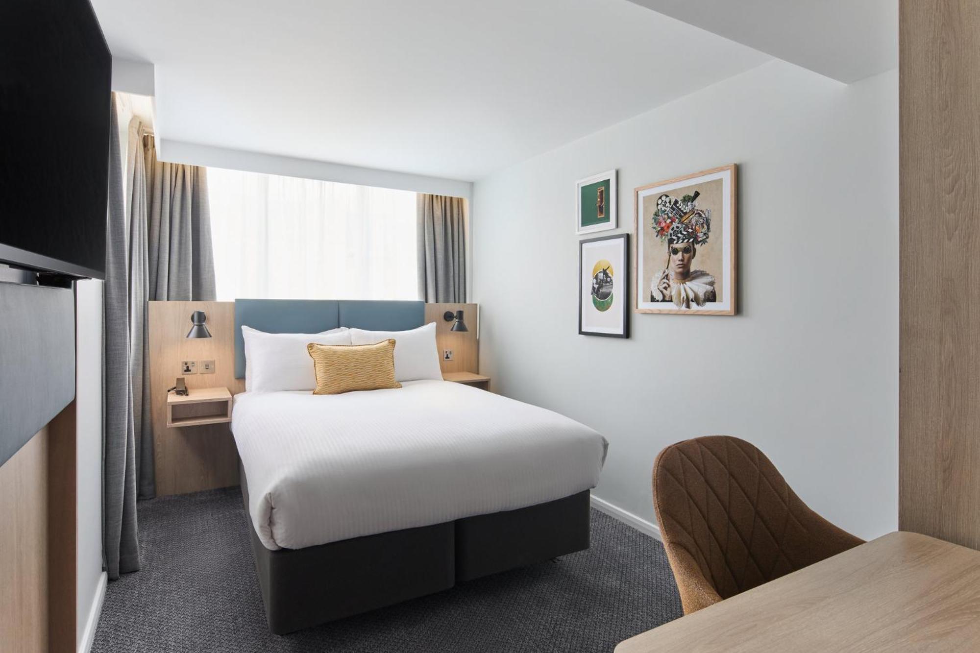 Quarto Duplo Standard