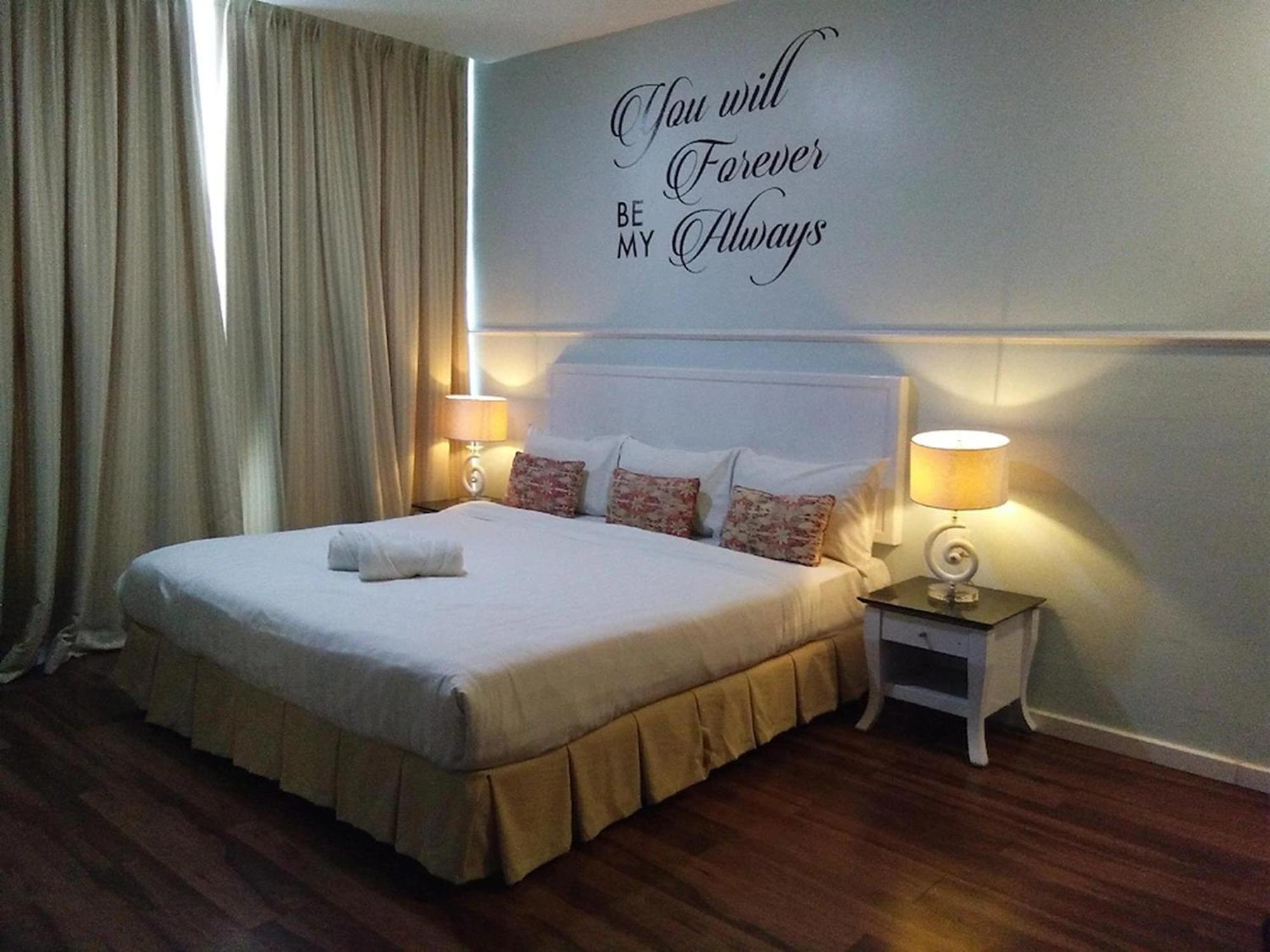 Superior King Suite,1774542725:JPEG