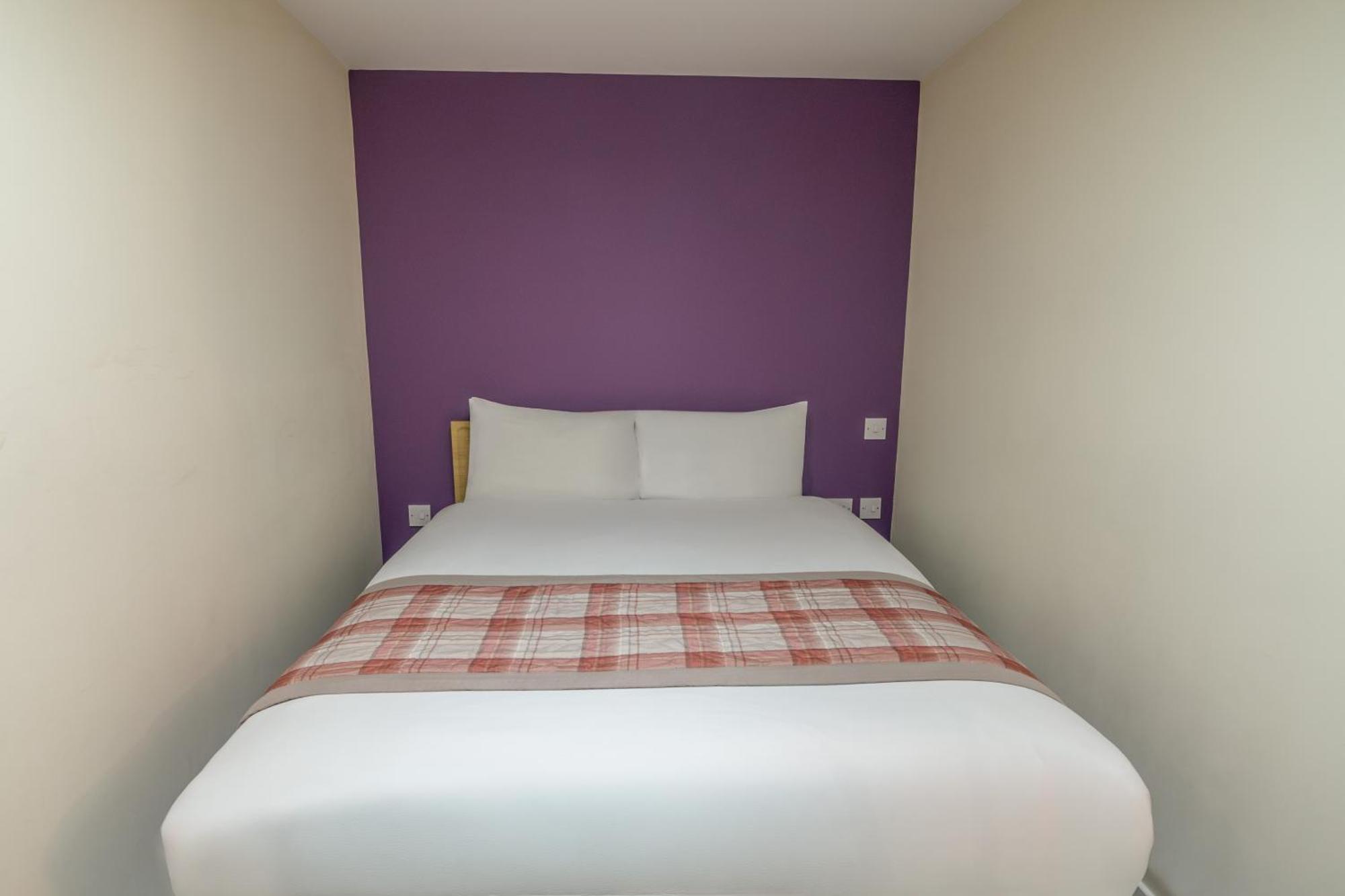 Quarto Duplo VIP sem Janela