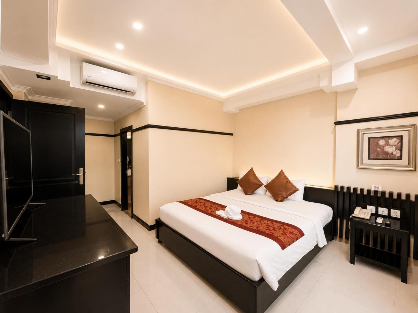 Deluxe Family Room