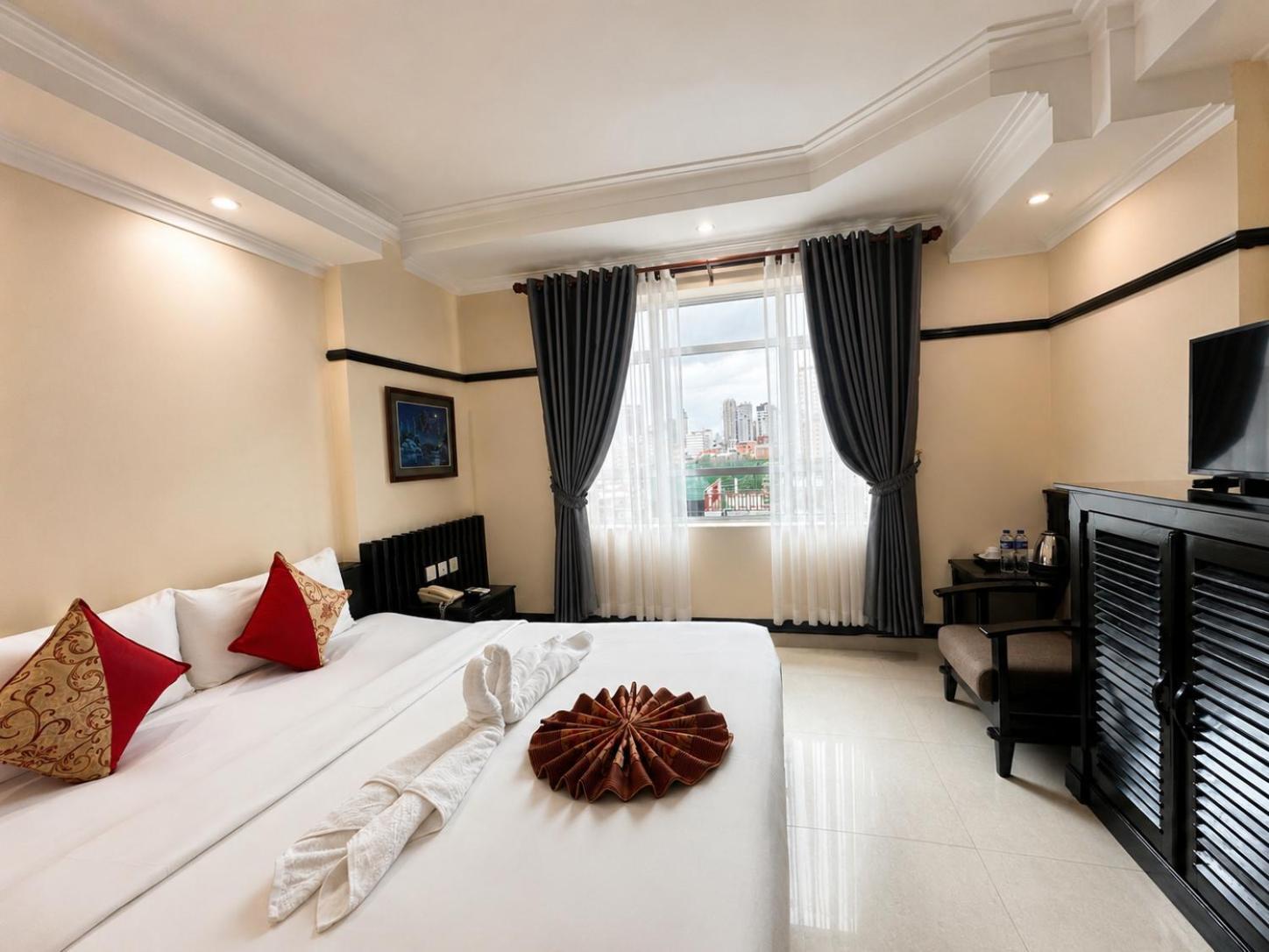 Deluxe Family Room