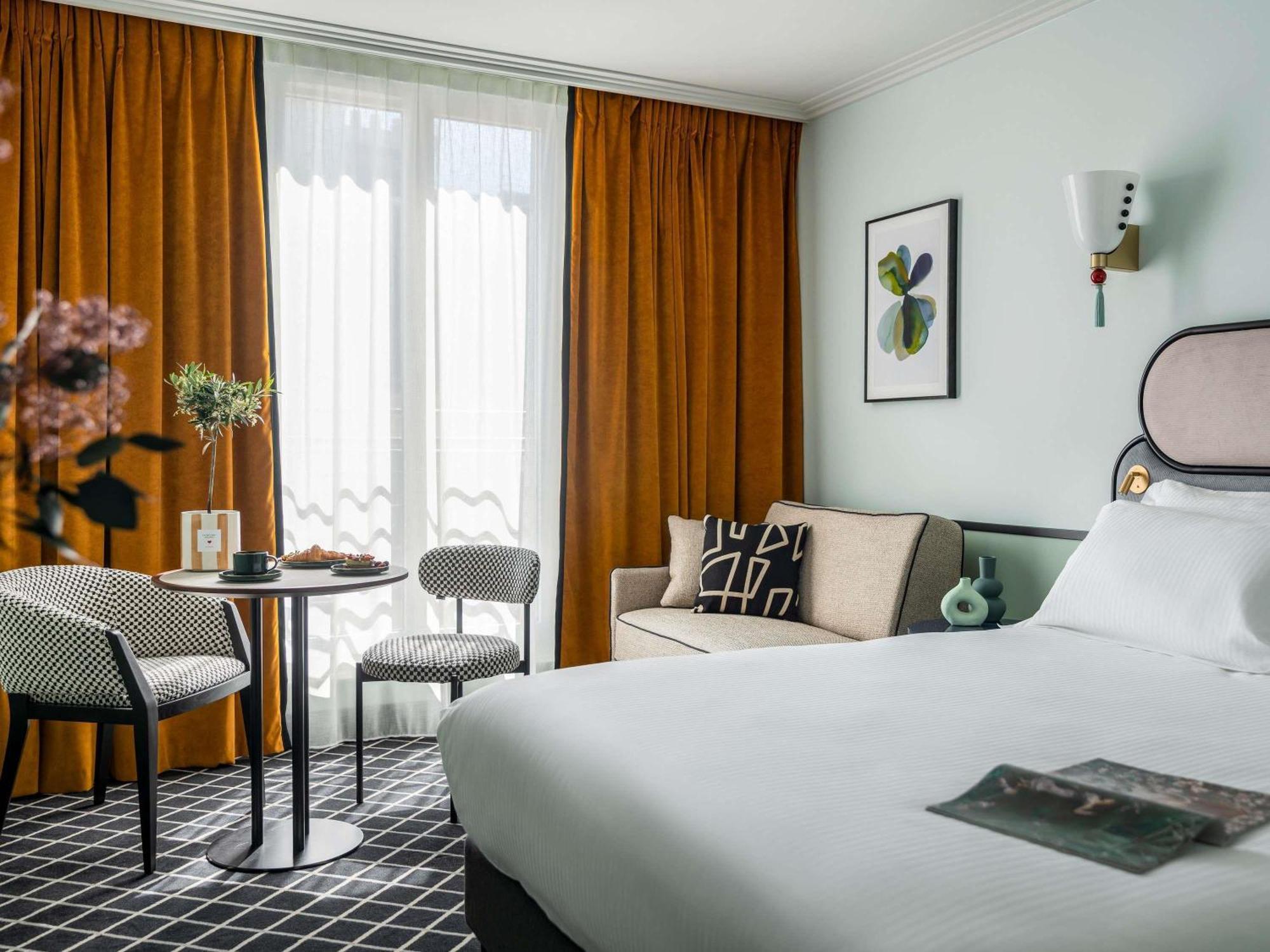 Superior Double Room with Sofa