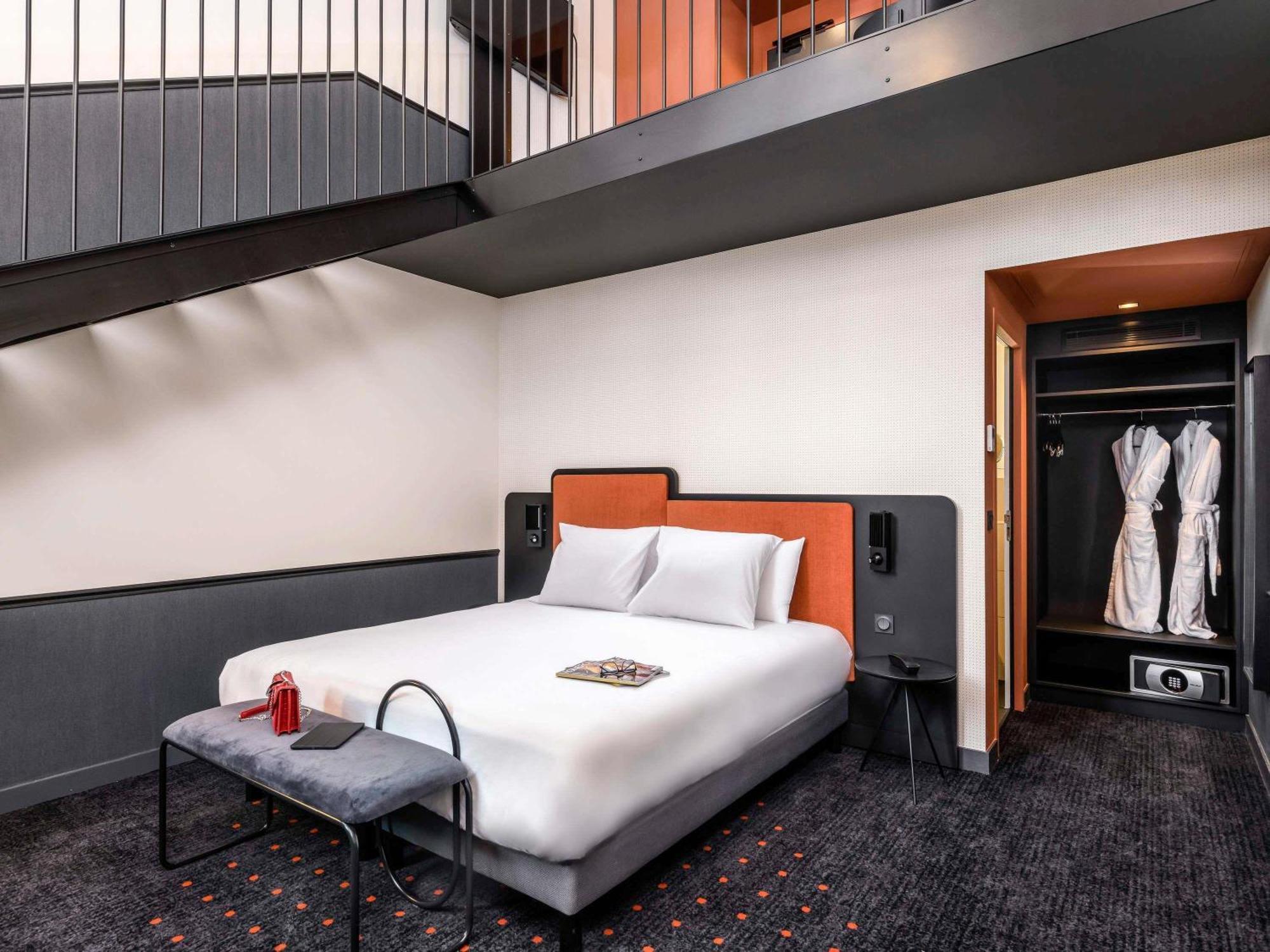 Privilege Junior King Suite
