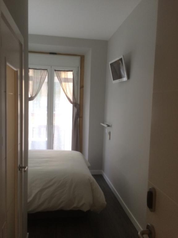 Double Room Balcony Private Bathroom