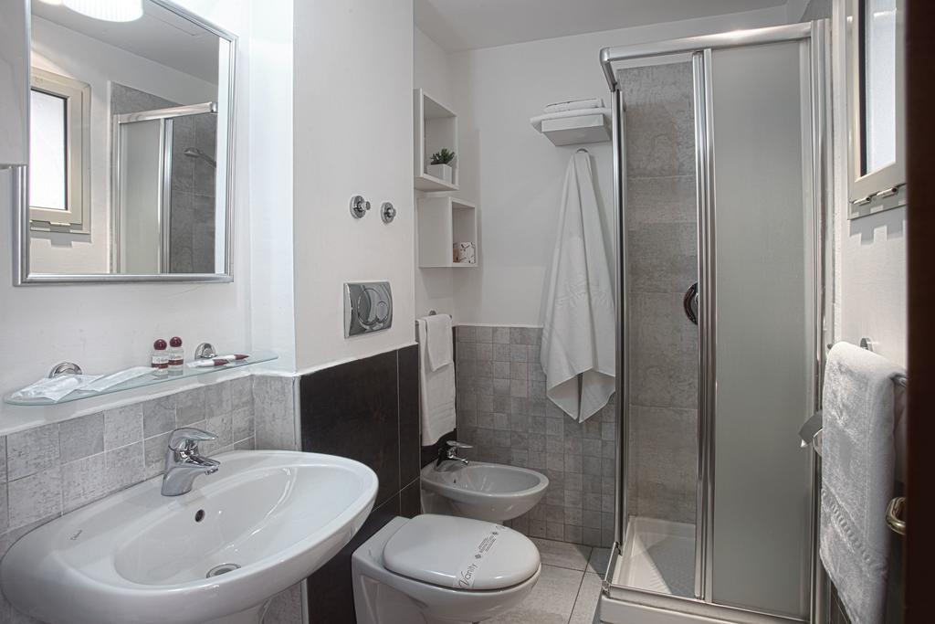 Double or Twin Room,678965118:JPEG