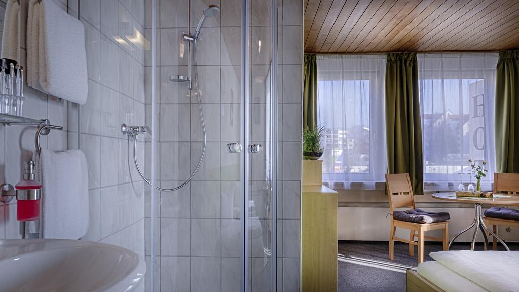Standard Single Room Shower,244143345:JPEG